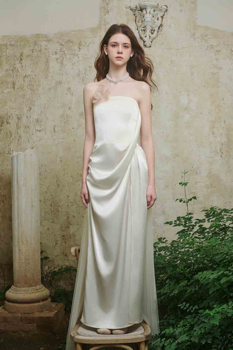 Crow Crew White strapless ribbon dress