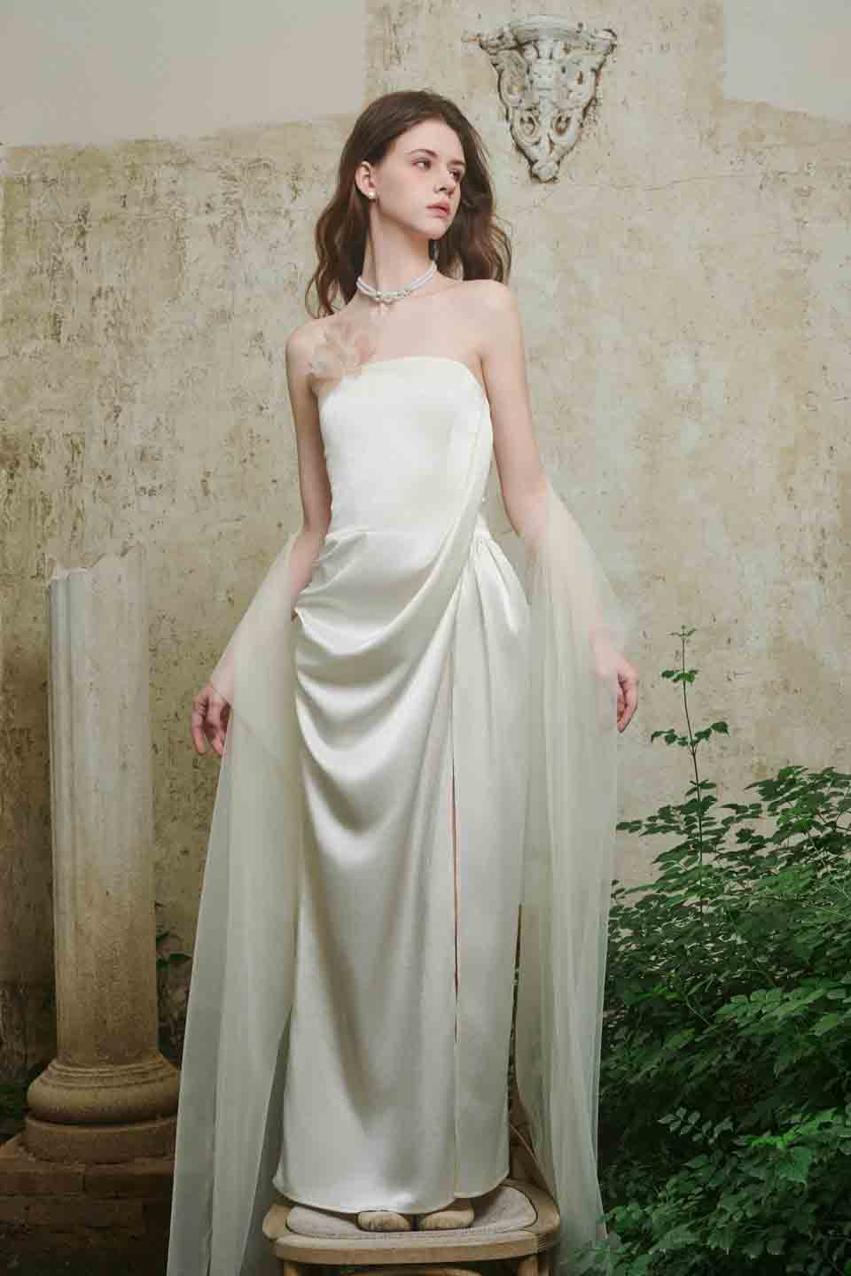 Crow Crew White strapless ribbon dress
