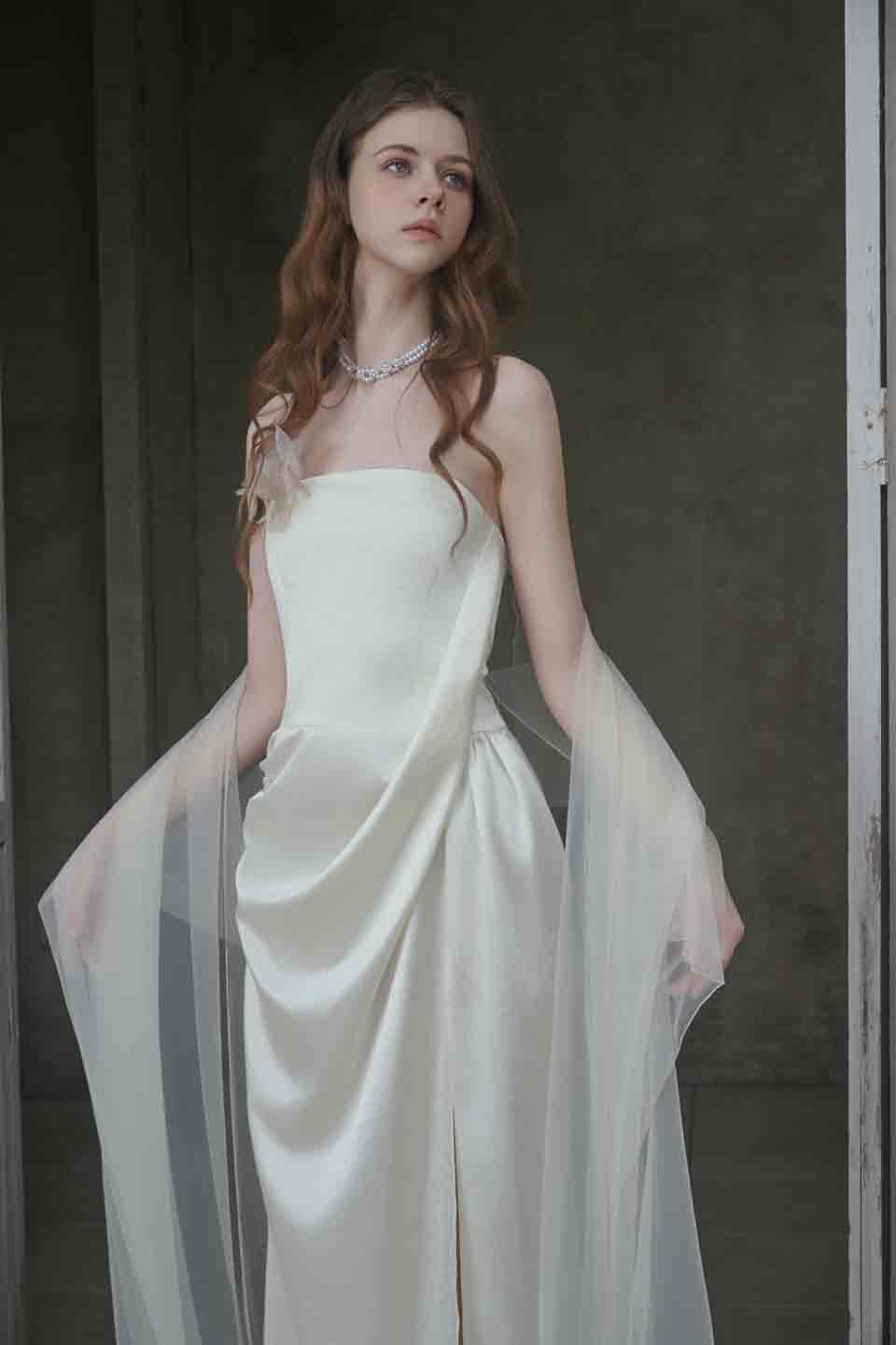 Crow Crew White strapless ribbon dress