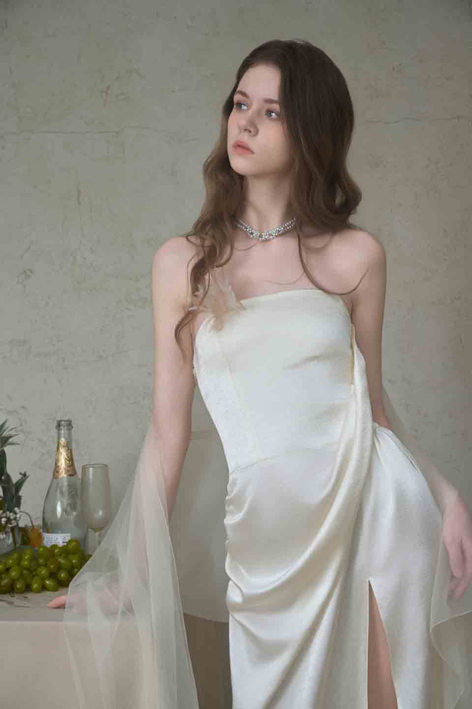 Crow Crew White strapless ribbon dress