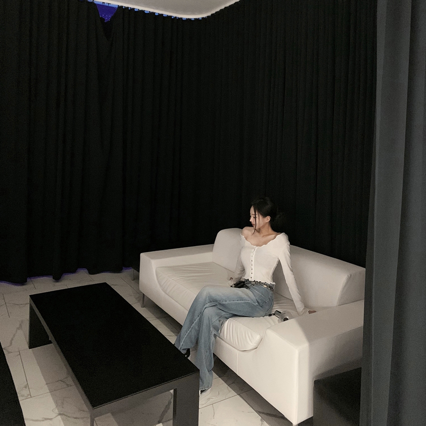 Guse Soft Unwashed Denim Trousers