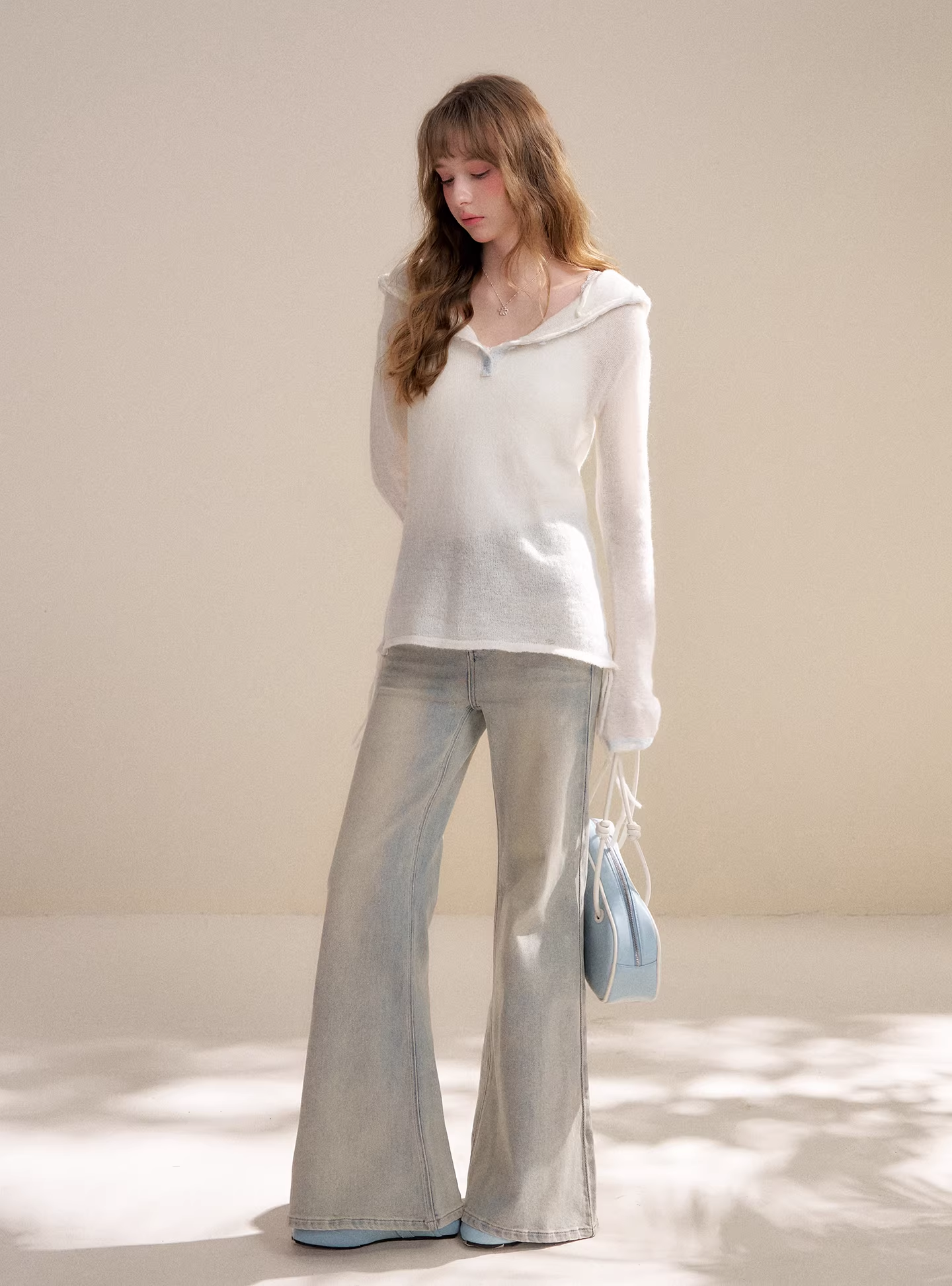 Kroche KP8072 Lace hooded pullover knitted sweater