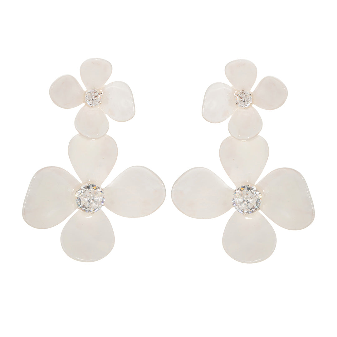 Wardrobes by chen White flower petal earrings