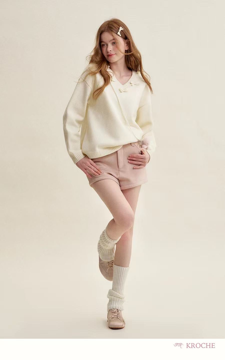 Kroche Bow tie V-neck loose sweater