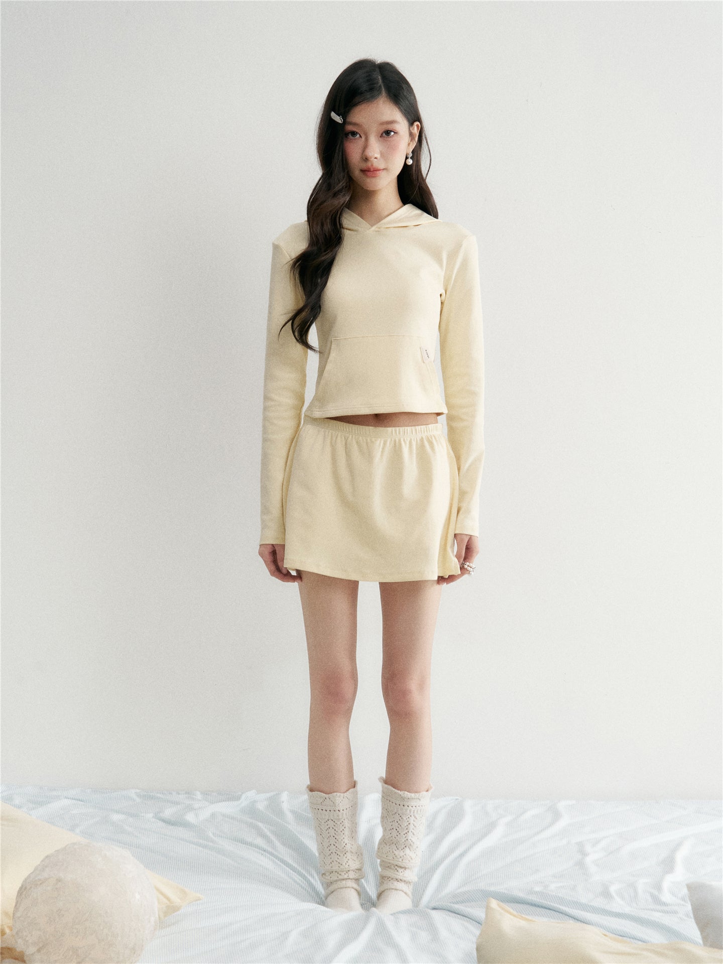 16DEWS 16D26026&16D26027 Hooded short slim fit hoodie+skirt pants