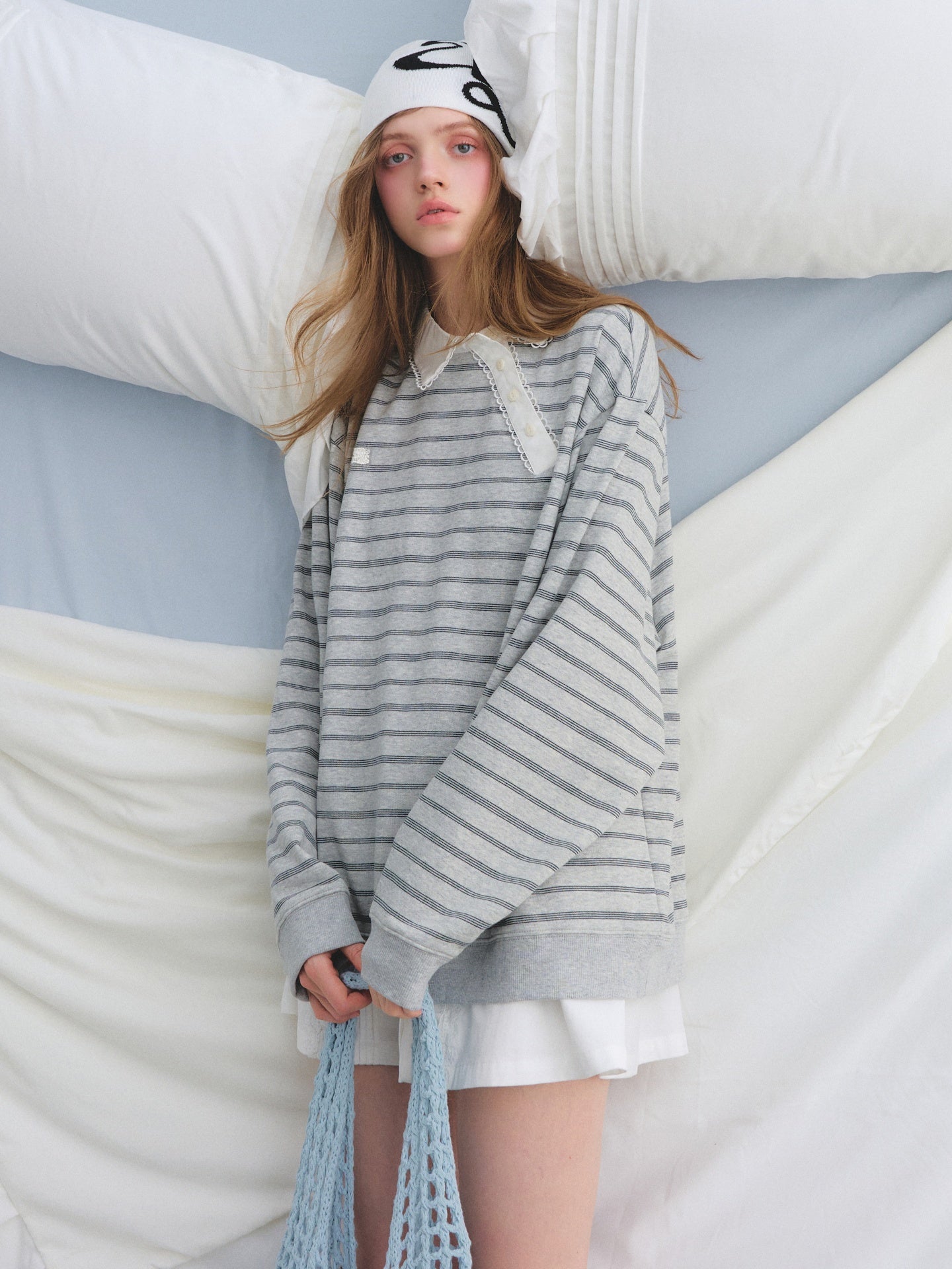 AsGony ASG25658 Slanted placket lace collar striped patchwork hoodie