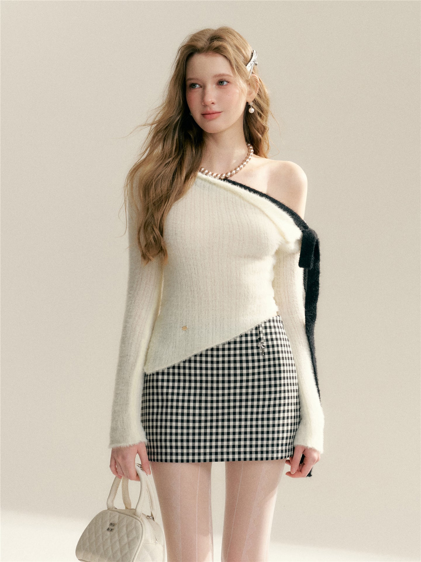 16DEWS 16D26008 Classic black and white grid spun wool A-line skirt