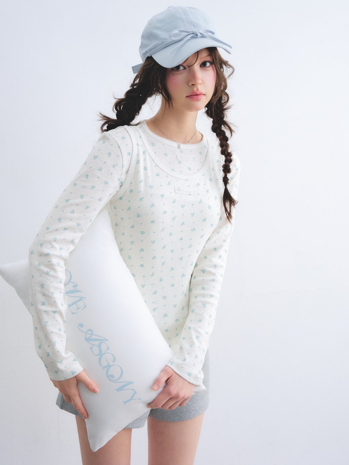 AsGony ASG26027 Round neck floral curved tooth long sleeved vest two-piece set