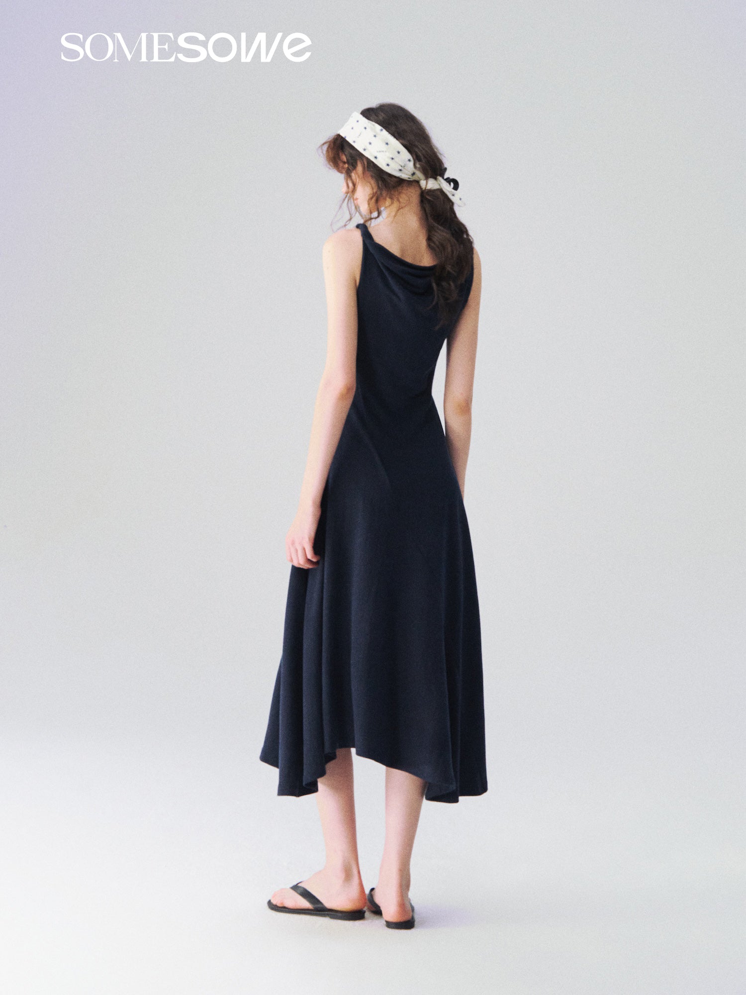 SOMESOWE S2609105 Twisted shoulder strap knit dress