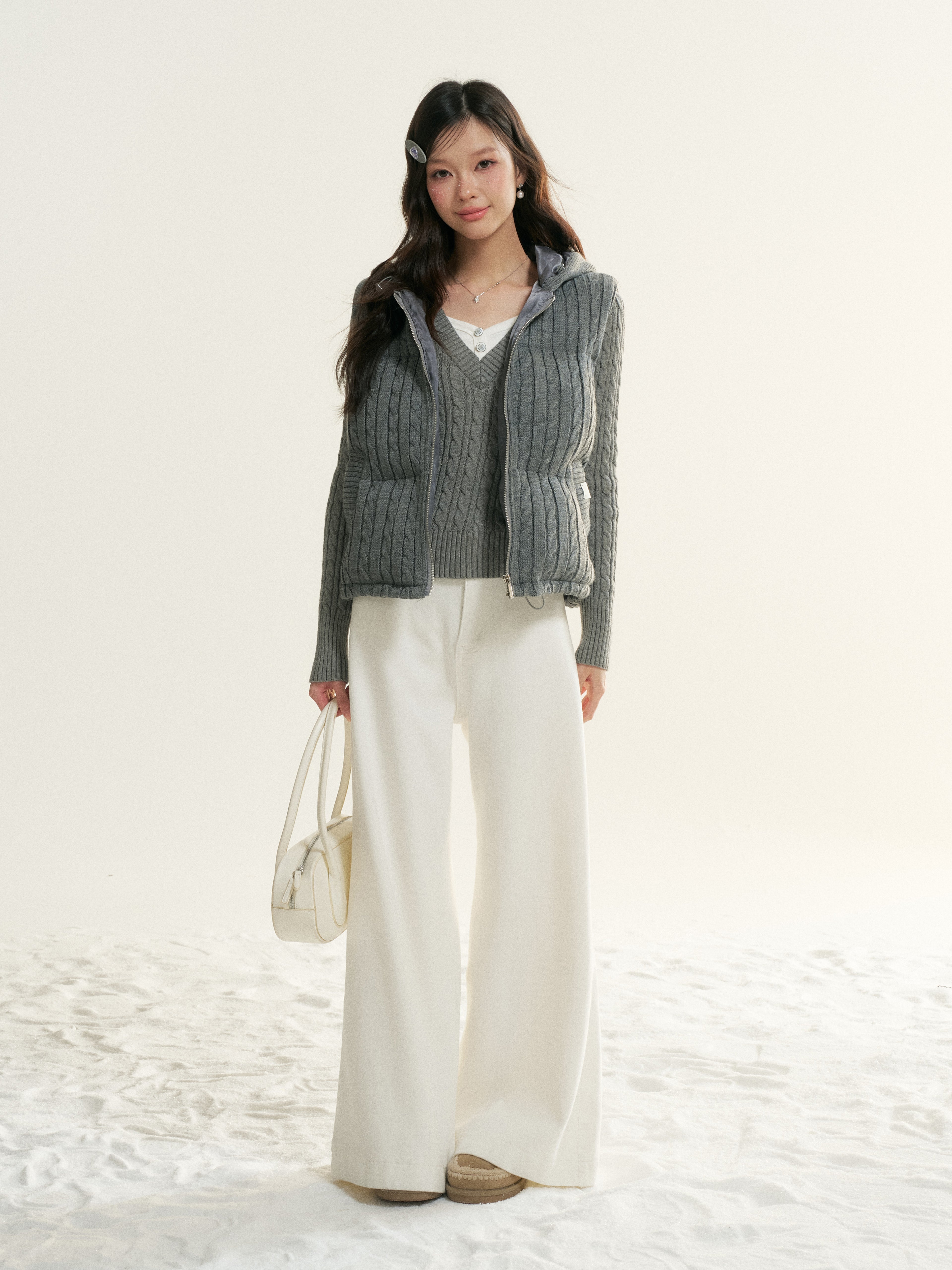 16DEWS 16D25516 Twisted flower knitted cotton padded thick hooded vest