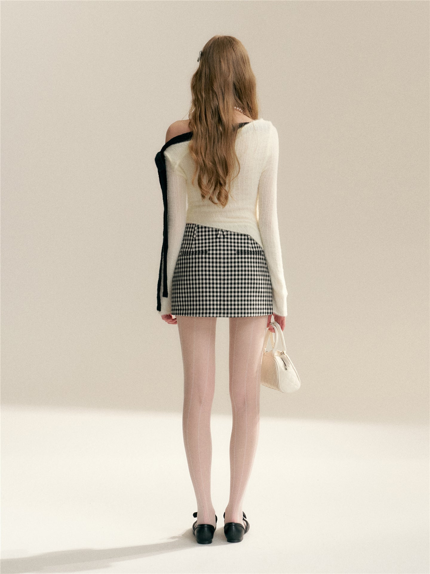 16DEWS 16D26007 Color blocking straps irregular design slim knit sweater