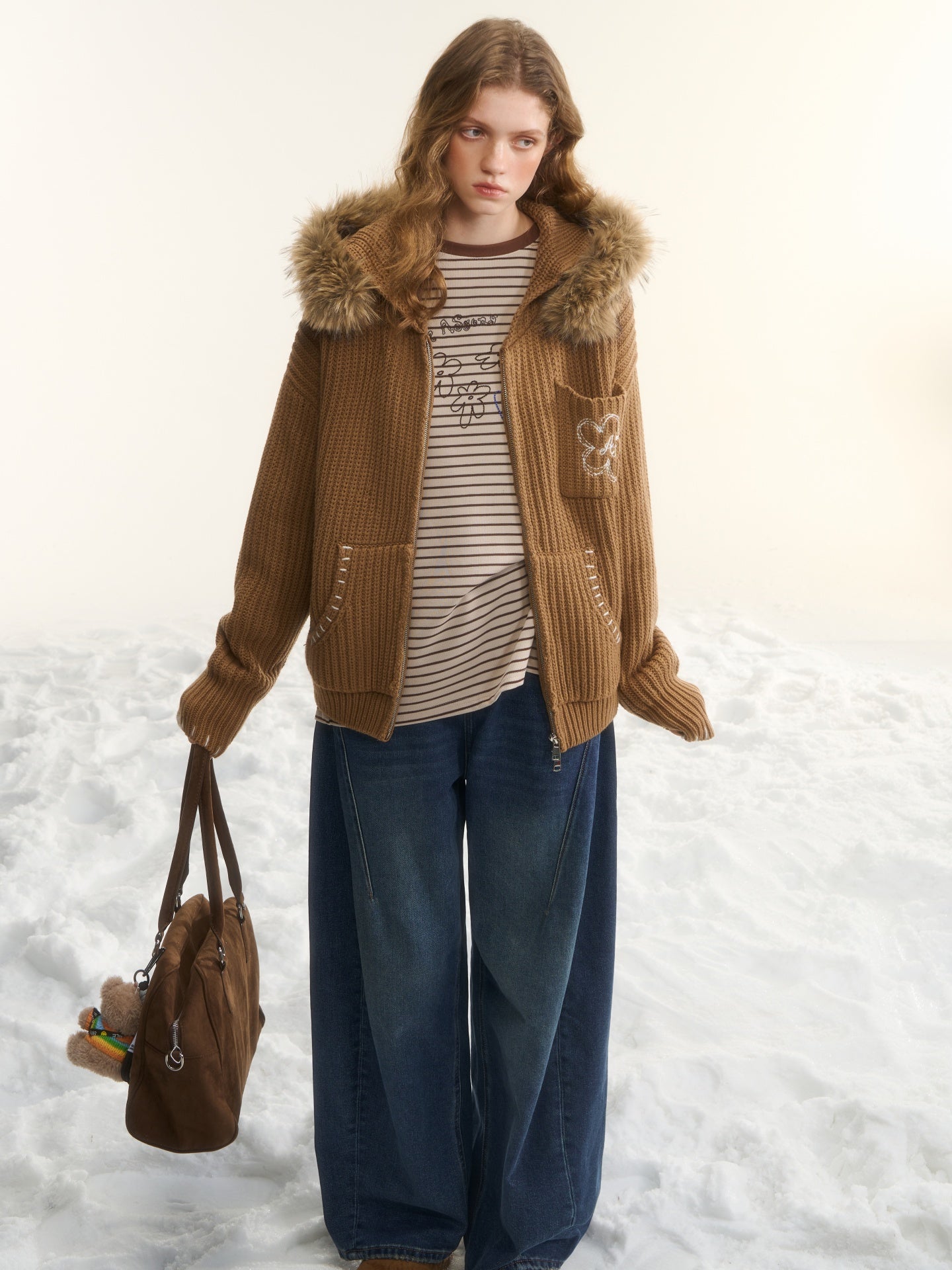 AsGony ASG25552 Detachable fur collar texture embroidered knit cardigan