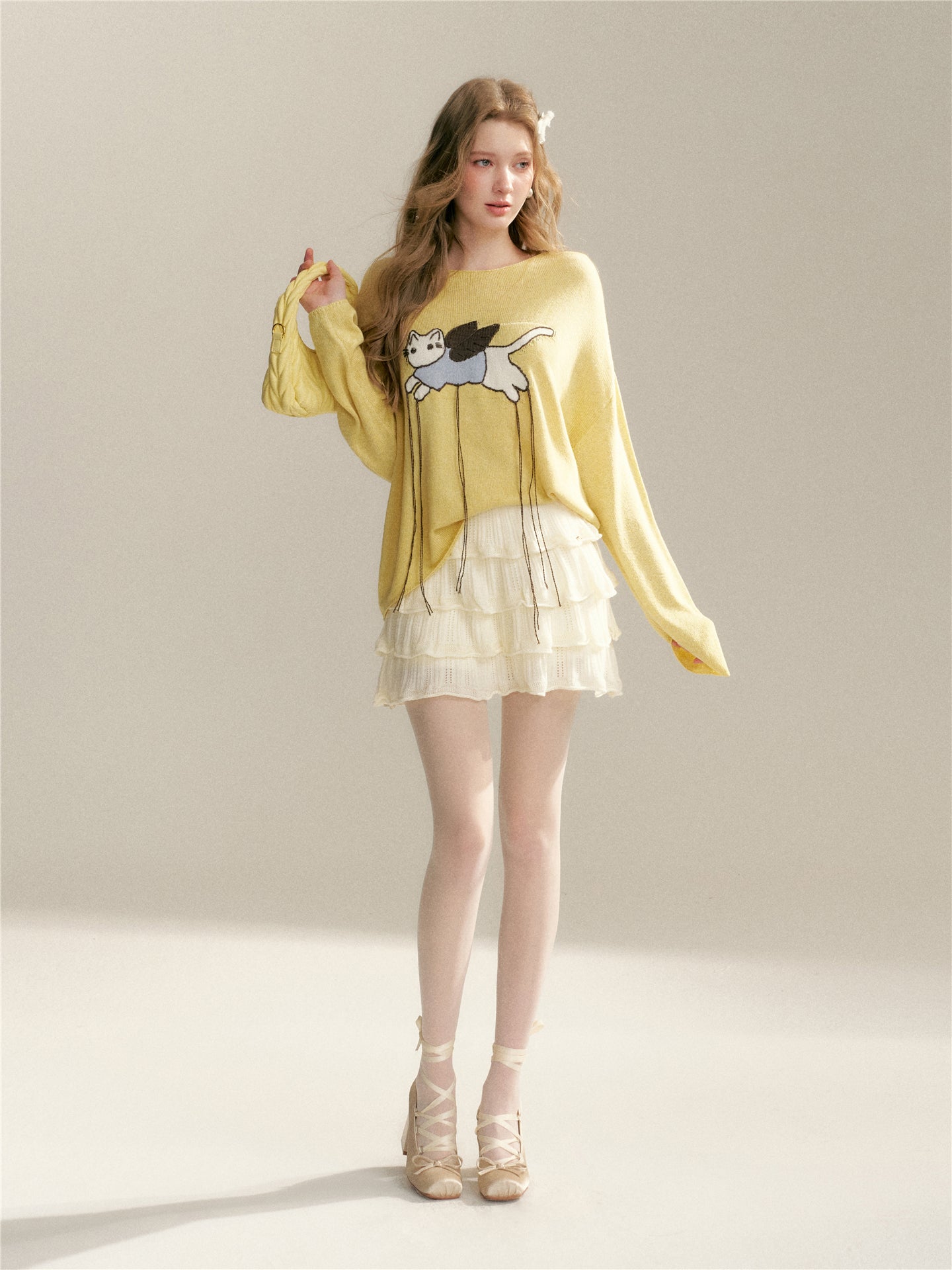 16DEWS 16D26019 Fun cat relaxed round neck pullover knit sweater