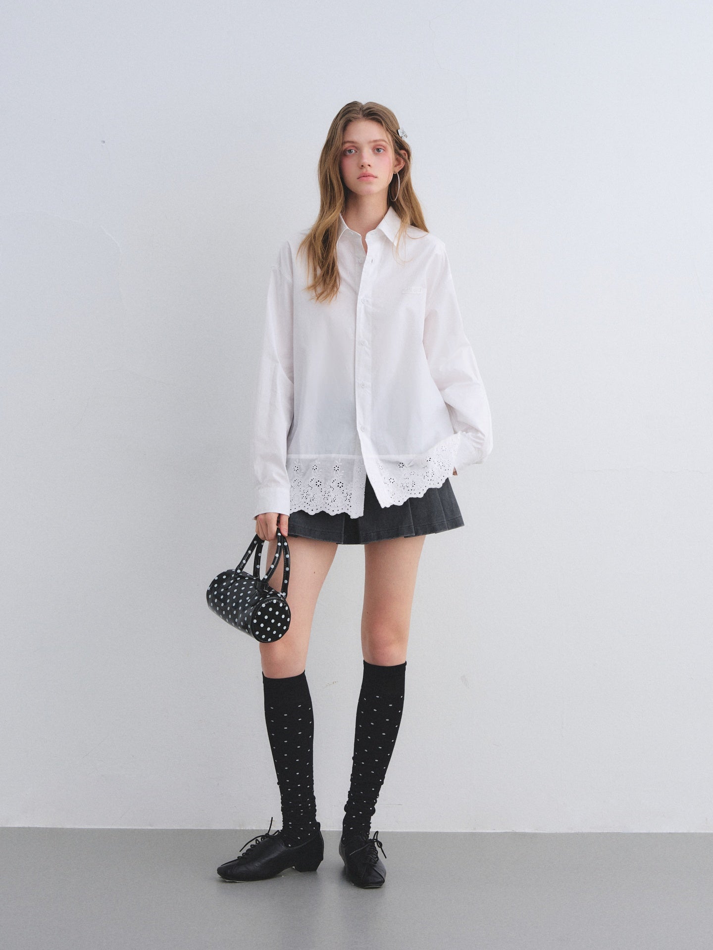 AsGony ASG25654 Hollow embroidery patchwork shirt