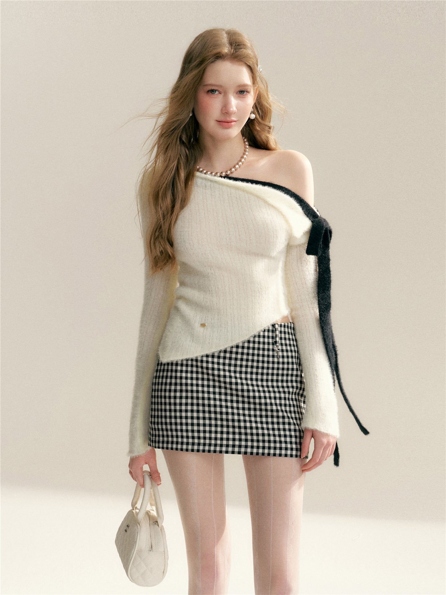 16DEWS 16D26008 Classic black and white grid spun wool A-line skirt