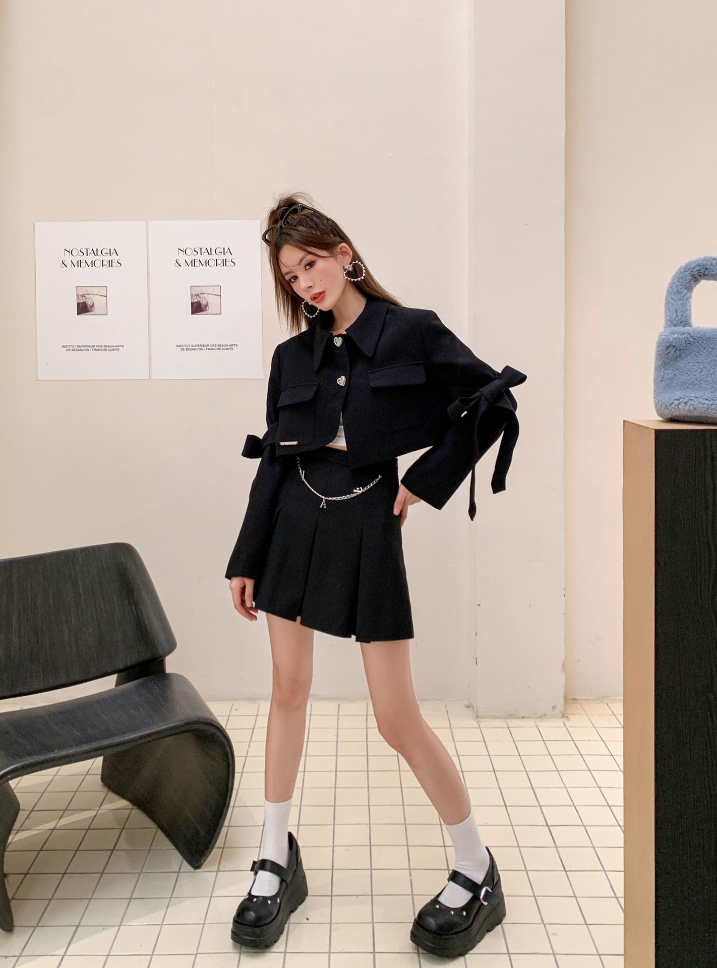 LAFREEDOM Grey V neck Sweater&Pleated Skirt