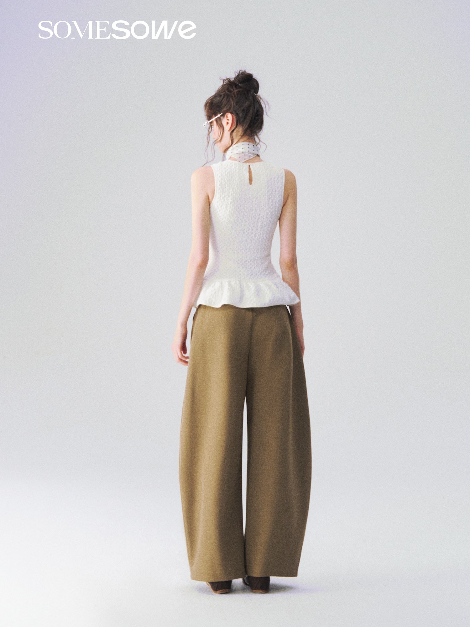 SOMESOWE S2609087 Ruffle sleeveless vest