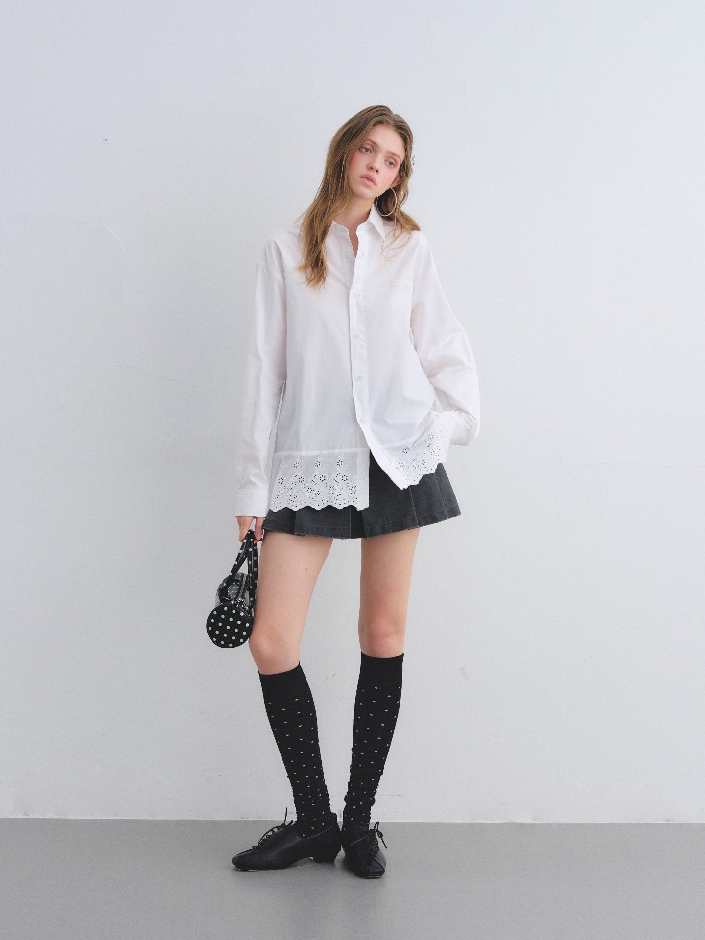 AsGony ASG25654 Hollow embroidery patchwork shirt