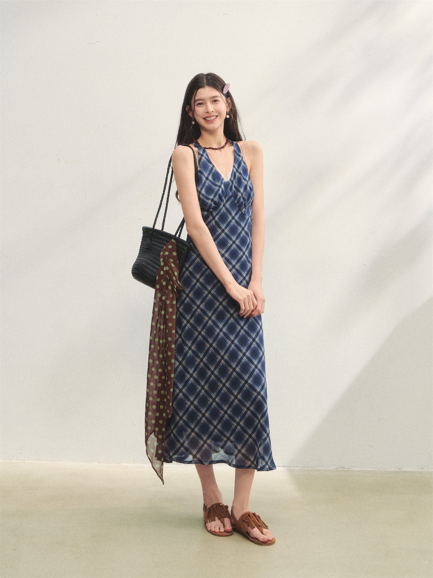 AsGony ASG25262 V-neck lace checkered halter dress