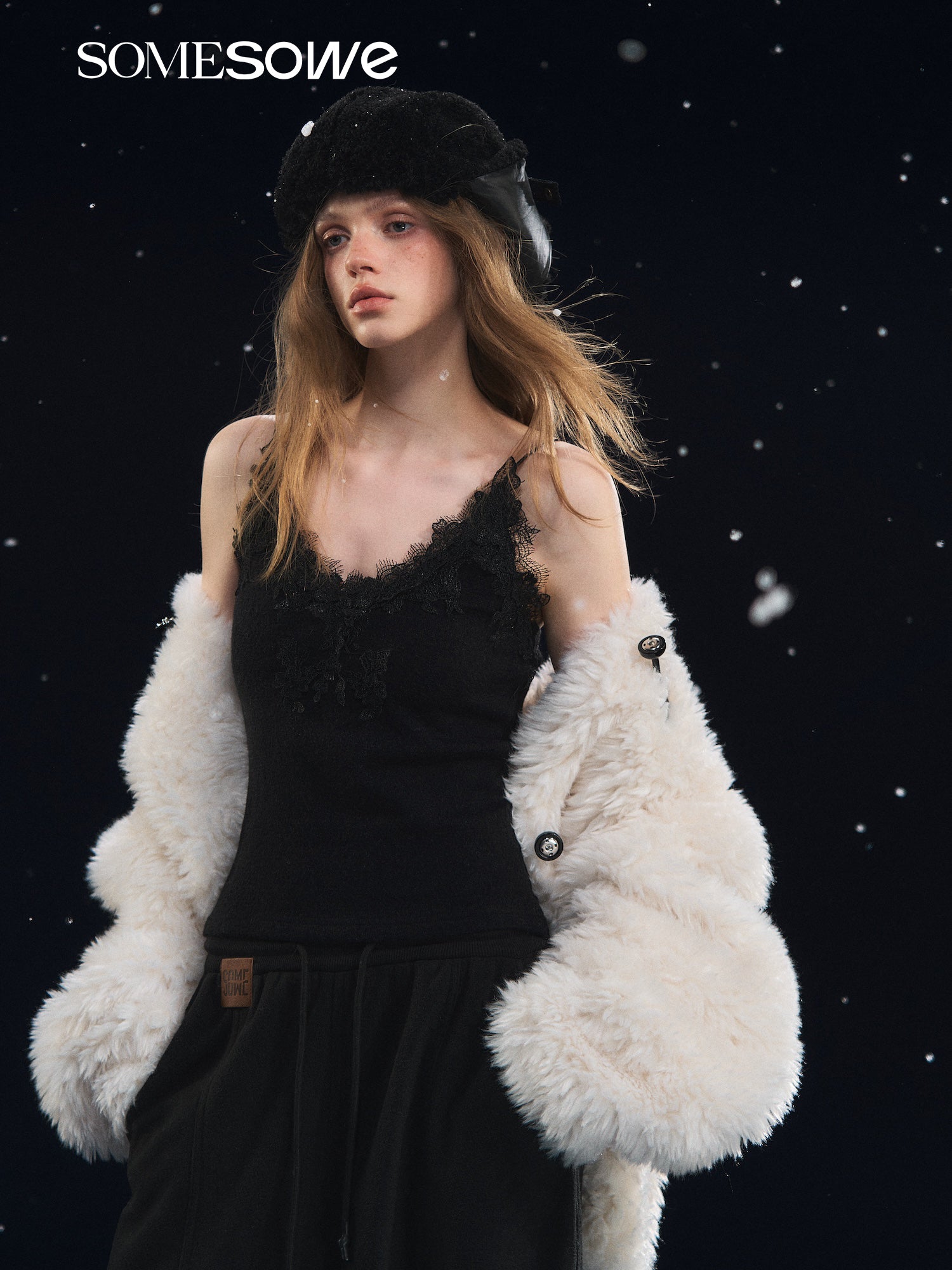 SOMESOWE S2508309 Soft velvet texture lace camisole