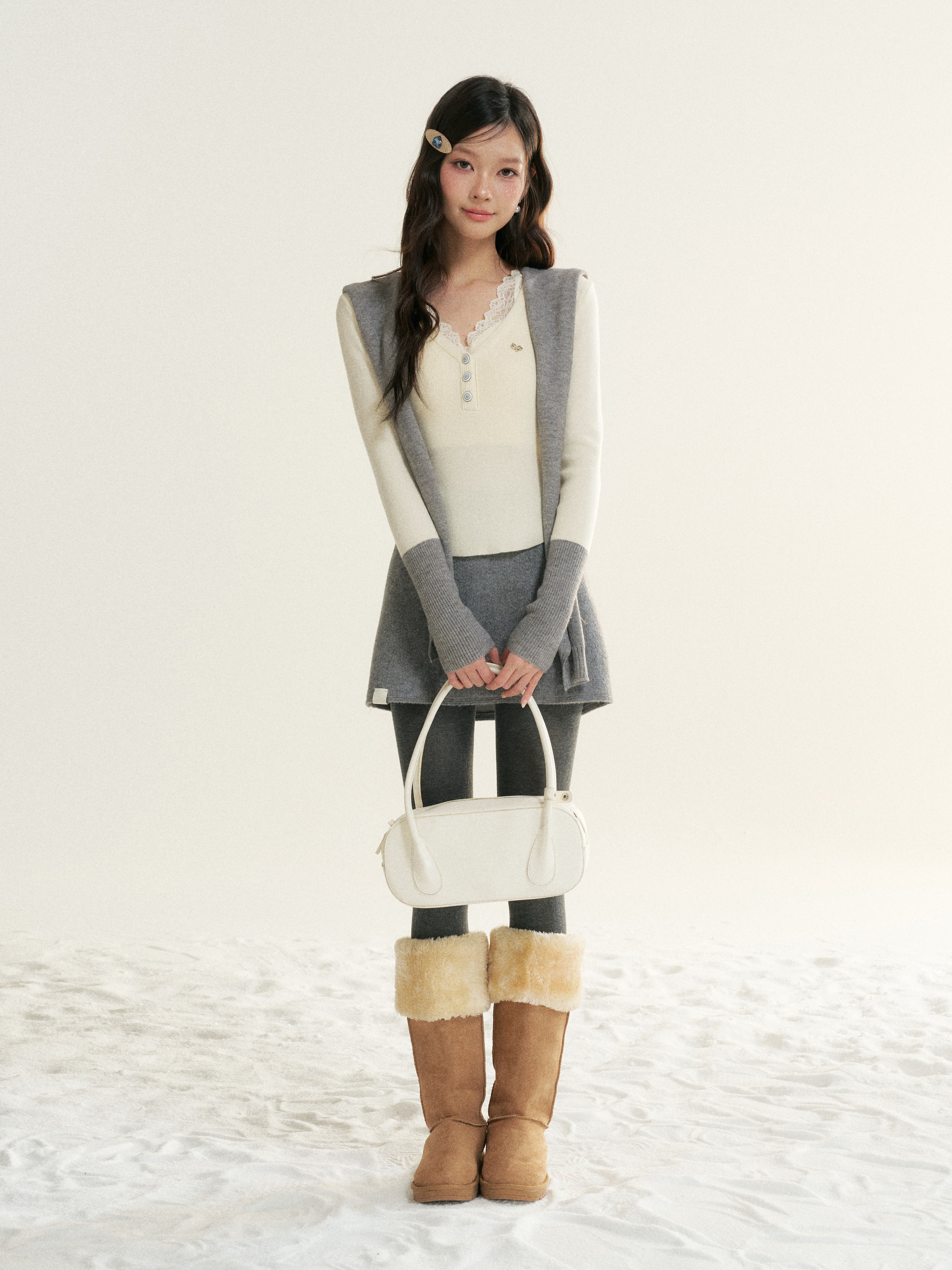 16DEWS 16D25520 Color blocking V-neck long sleeved slim knit sweater