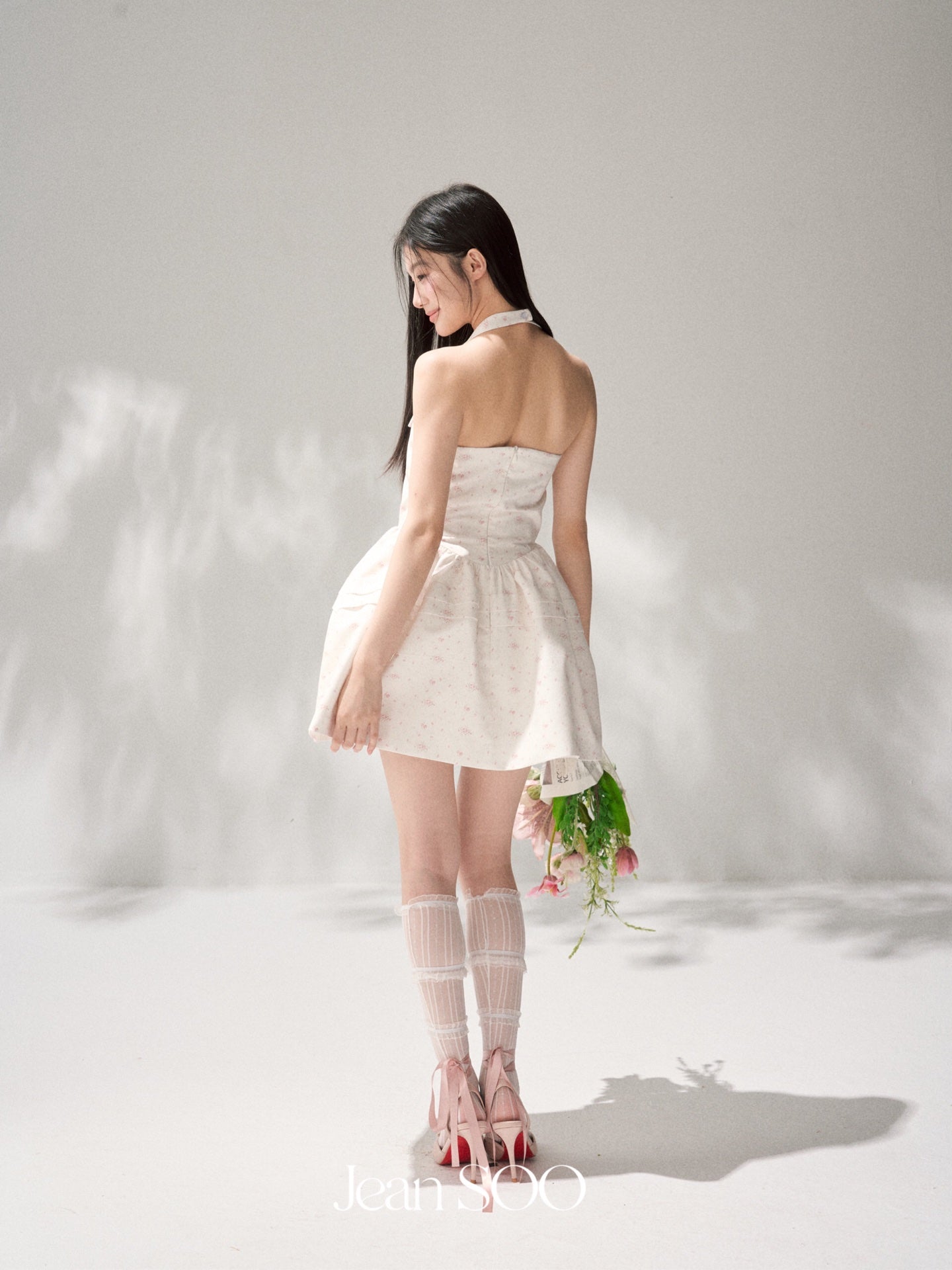 Jean Soo waist pleated hanging neck fluffy dress