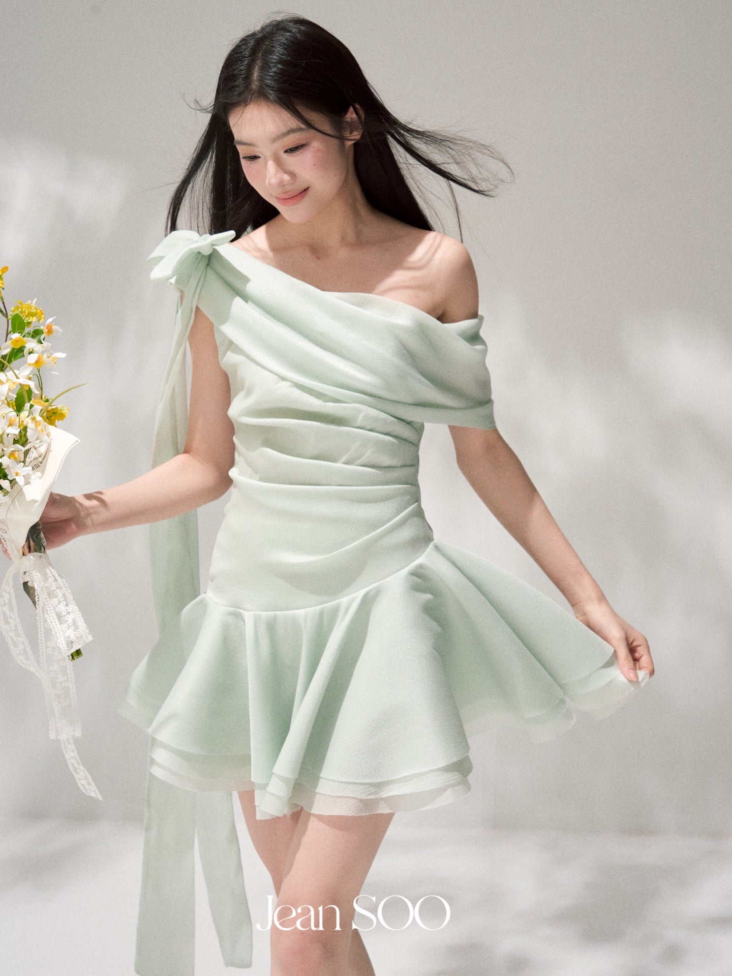 Jean Soo Green Elf slanted shoulder pleated irregular dress