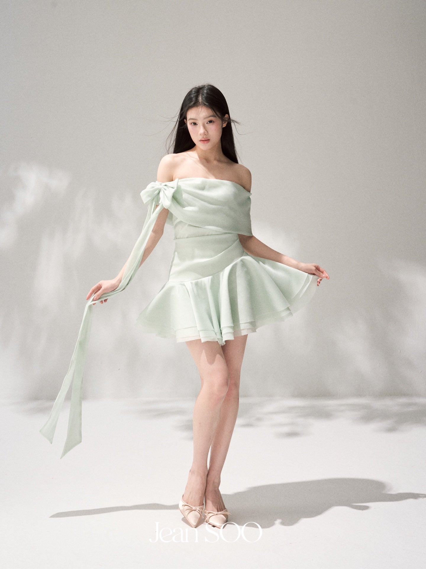 Jean Soo Green Elf slanted shoulder pleated irregular dress