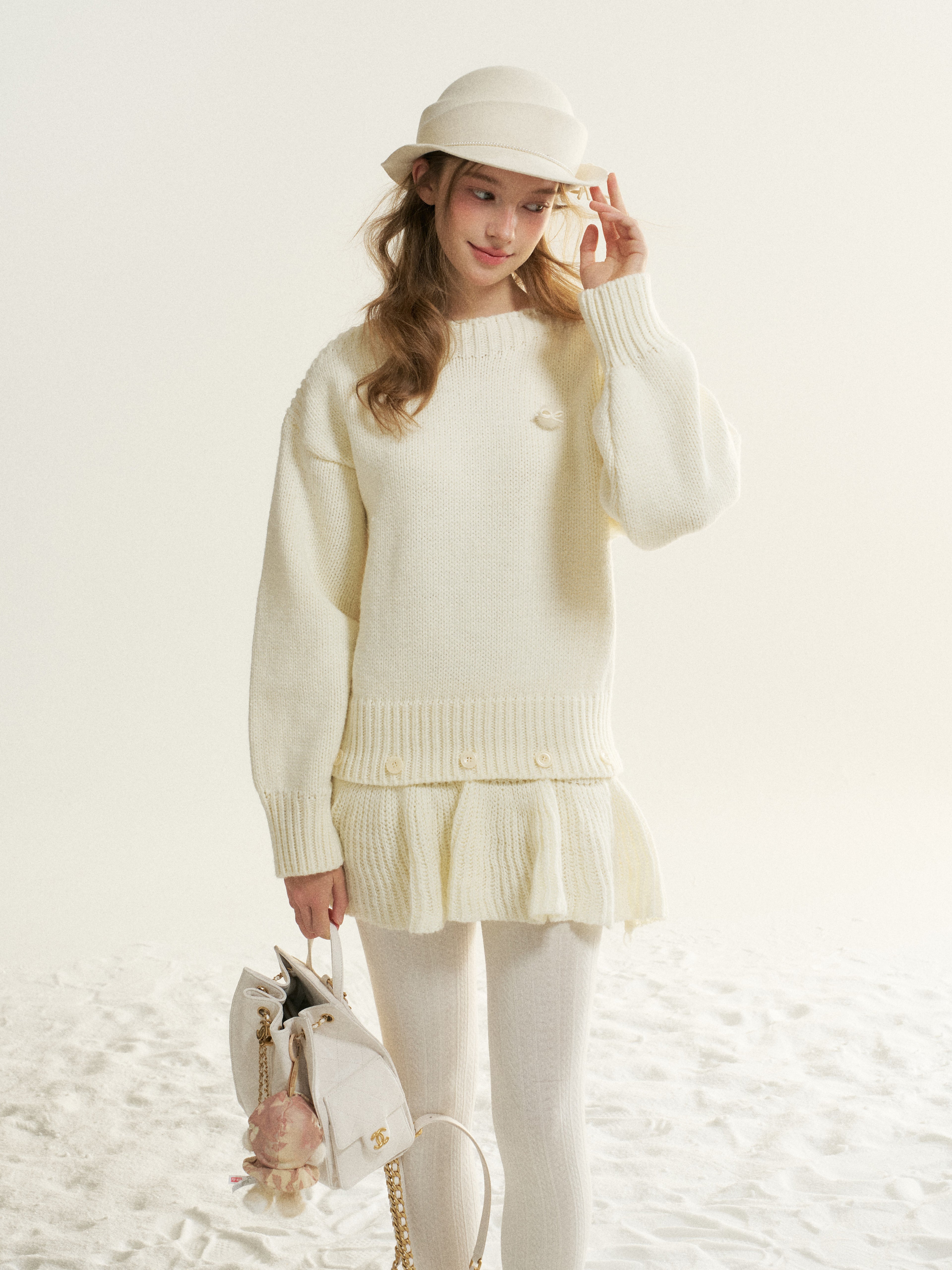 16DEWS 16D25530 Lazy round neck thick needle sweater