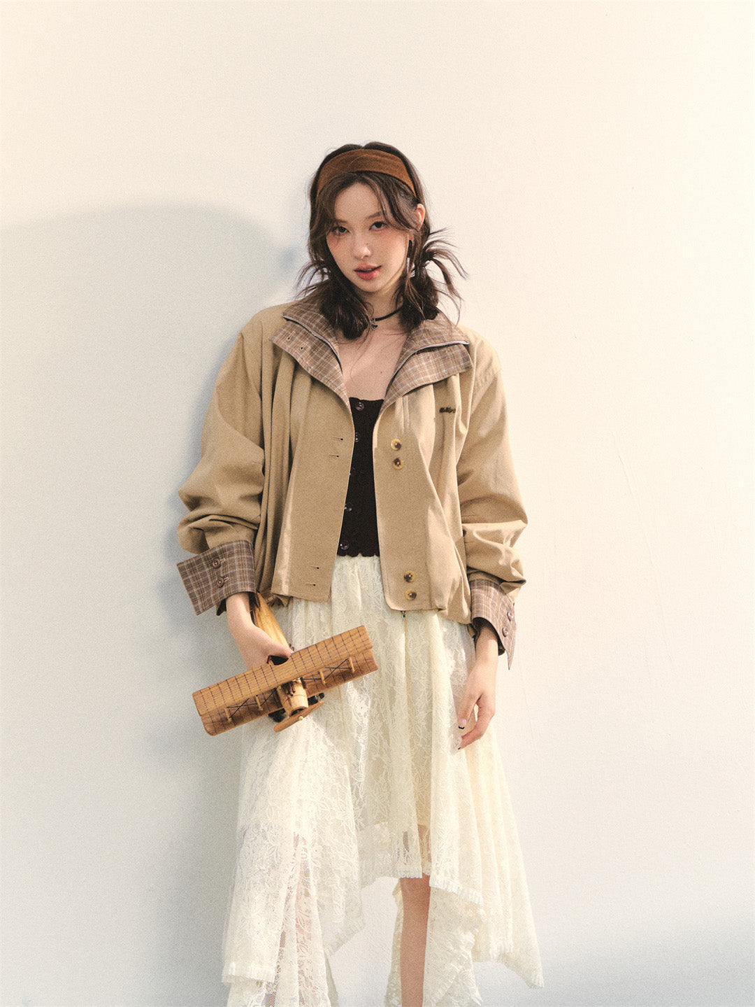 AsGony ASG25348 Beige lace irregular long skirt