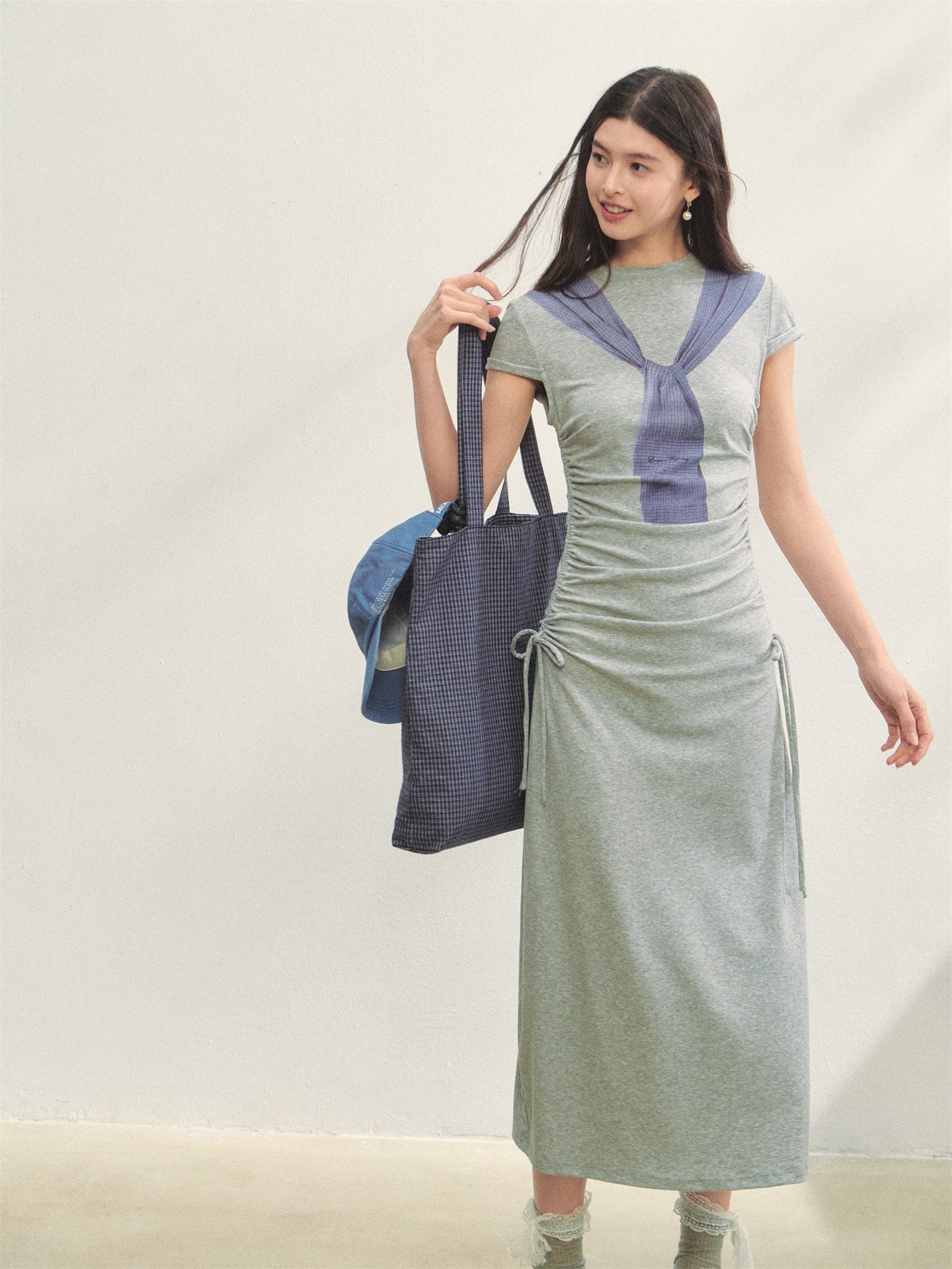 AsGony ASG25261 Printed strap waist cinching knitted dress (2color)