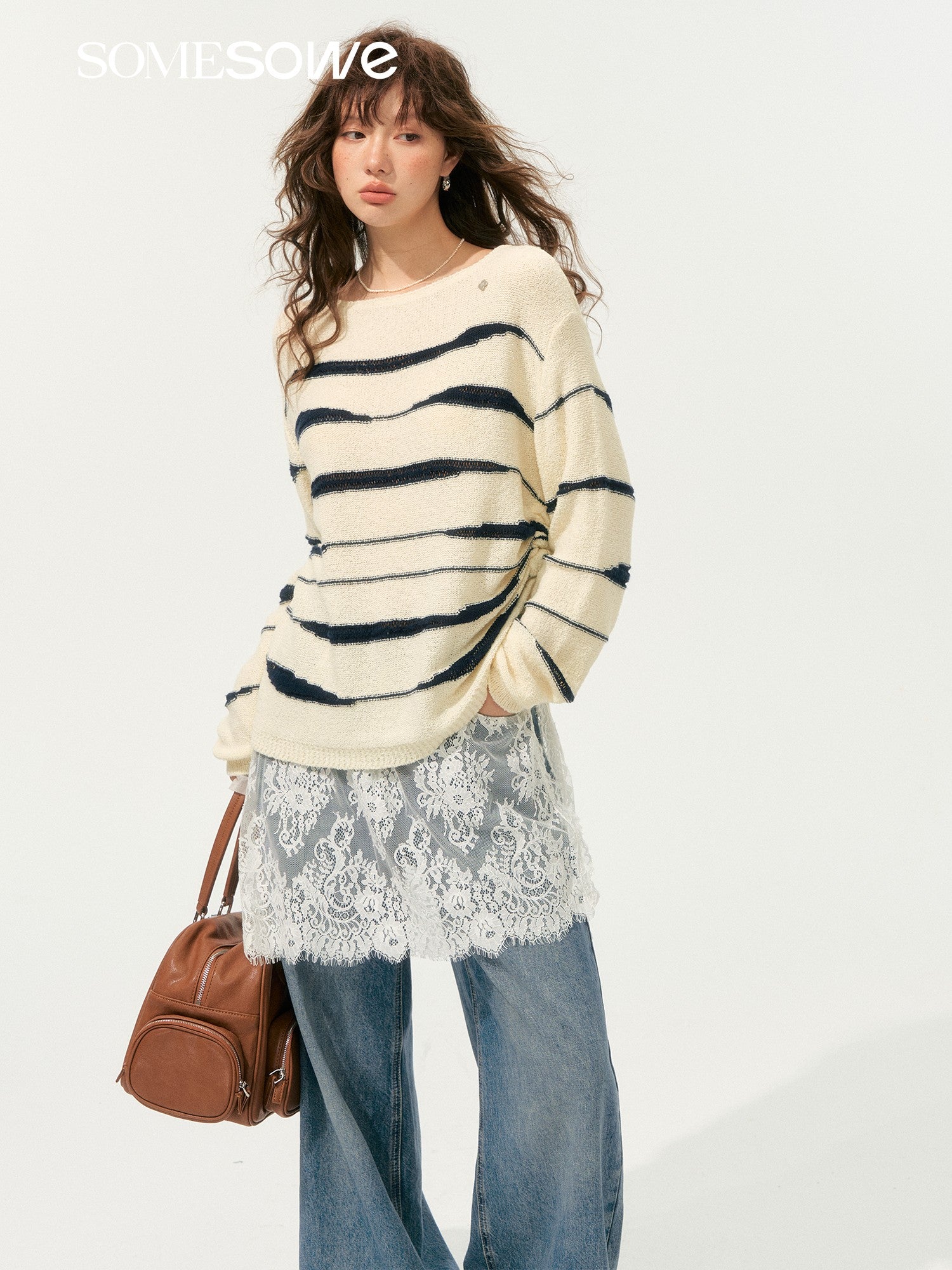 SOMESOWE S2508187 Irregular striped sweater