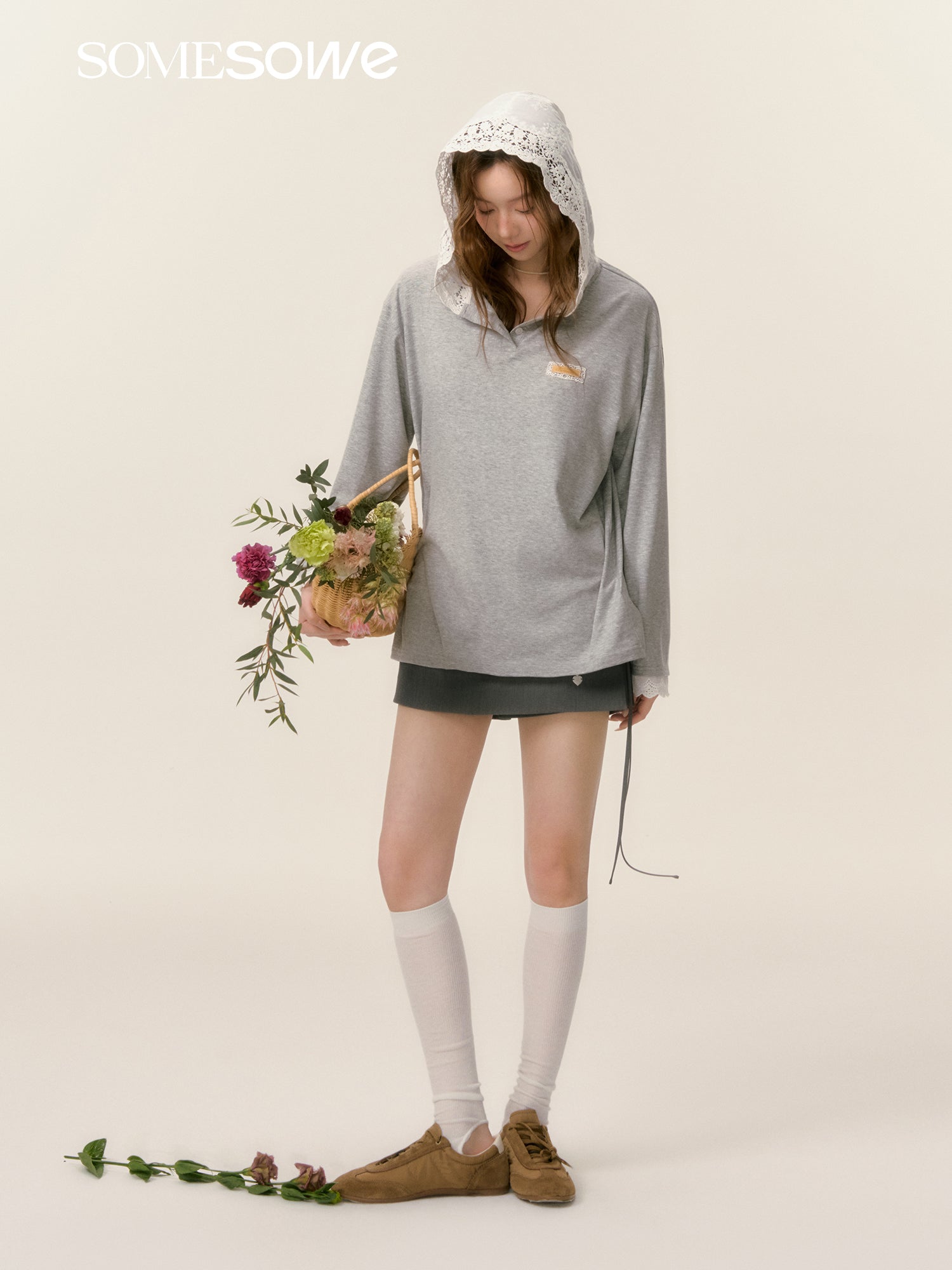 SOMESOWE S2508035 Lace patchwork hooded sunscreen top(2color)