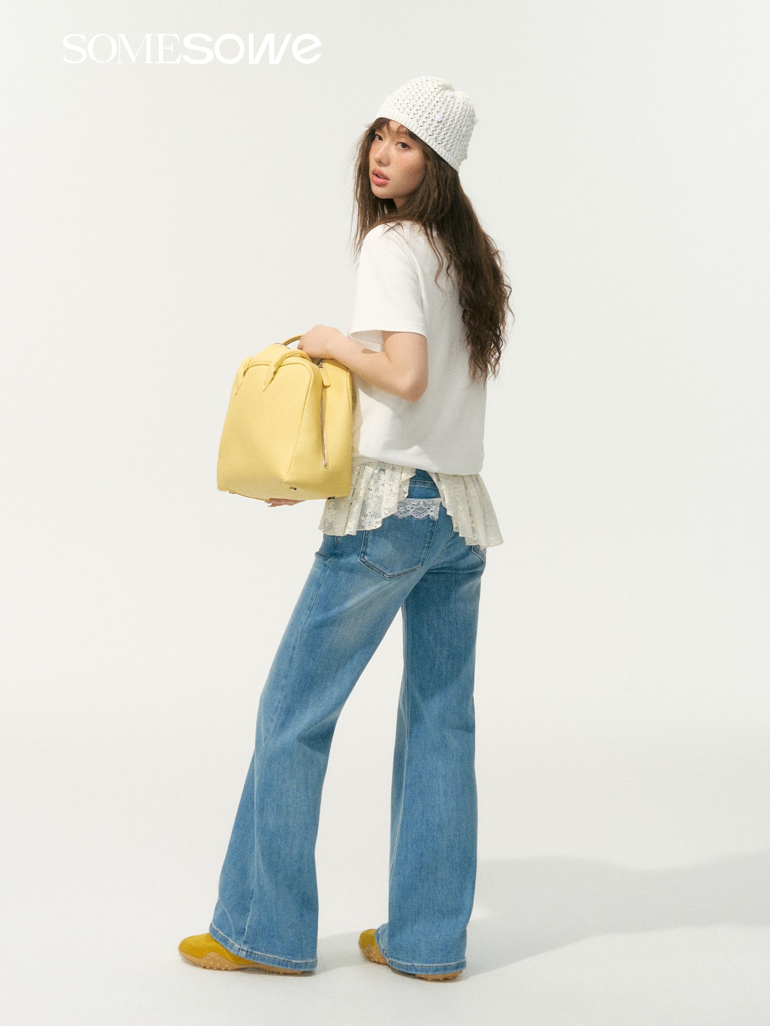 SOMESOWE S2508063 Lace micro flared jeans
