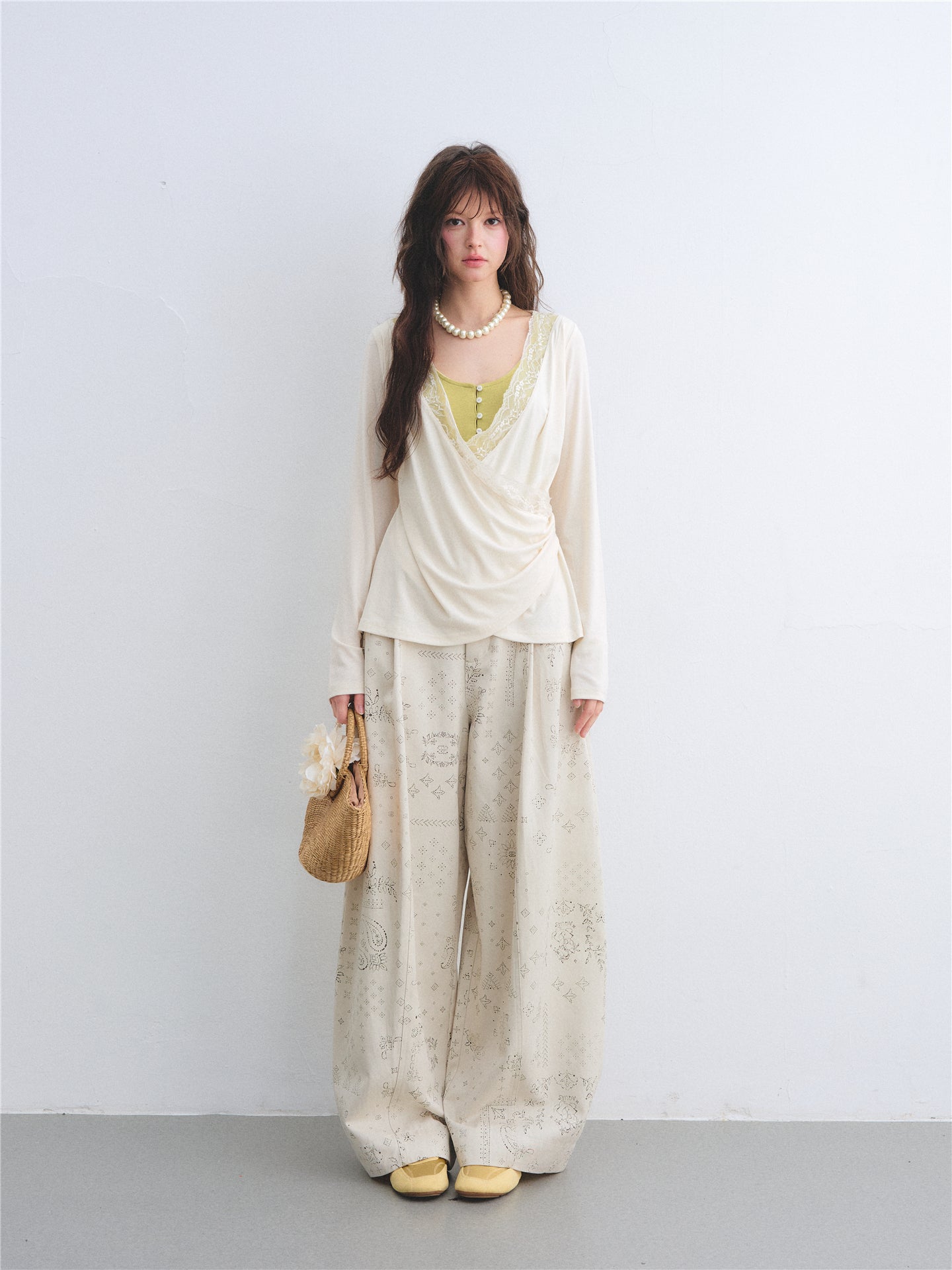 AsGony ASG26039 Tencel lace cross splicing color blocking fake two-piece top
