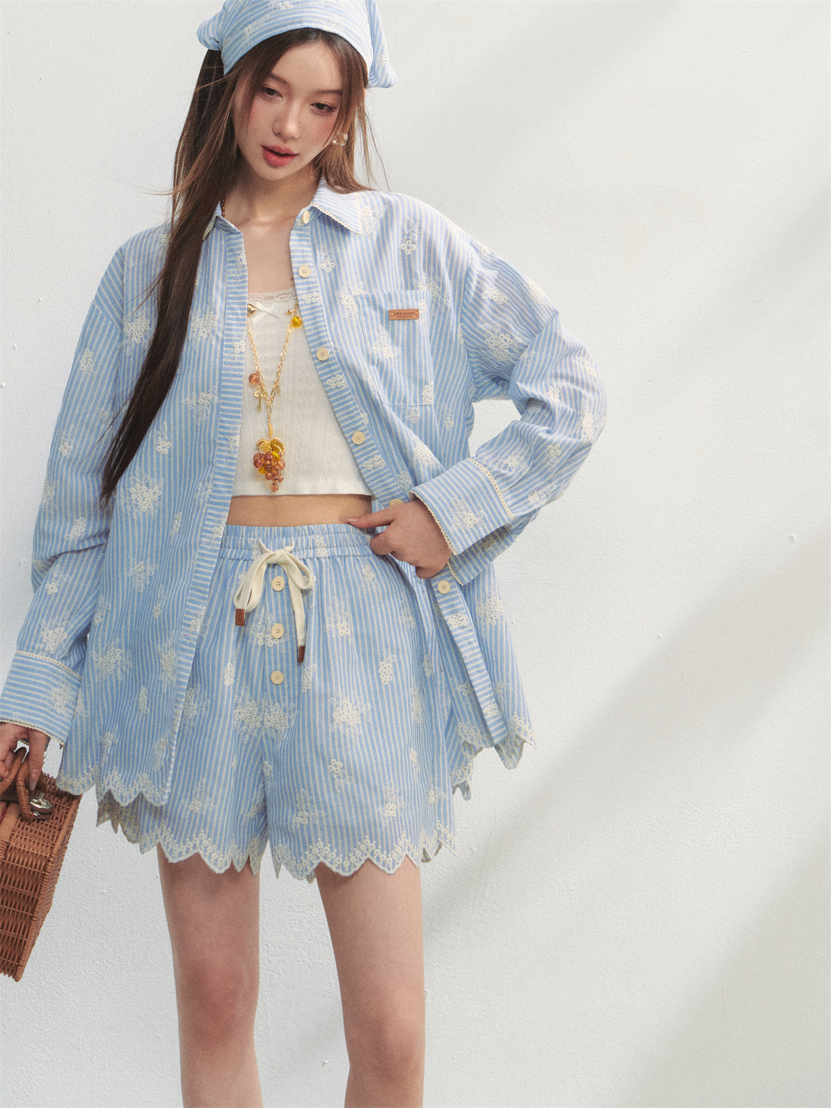 AsGony ASG25191&ASG25192&ASG25251 Lace embroidered wavy hem long sleeved shirt+shorts+headscarf set