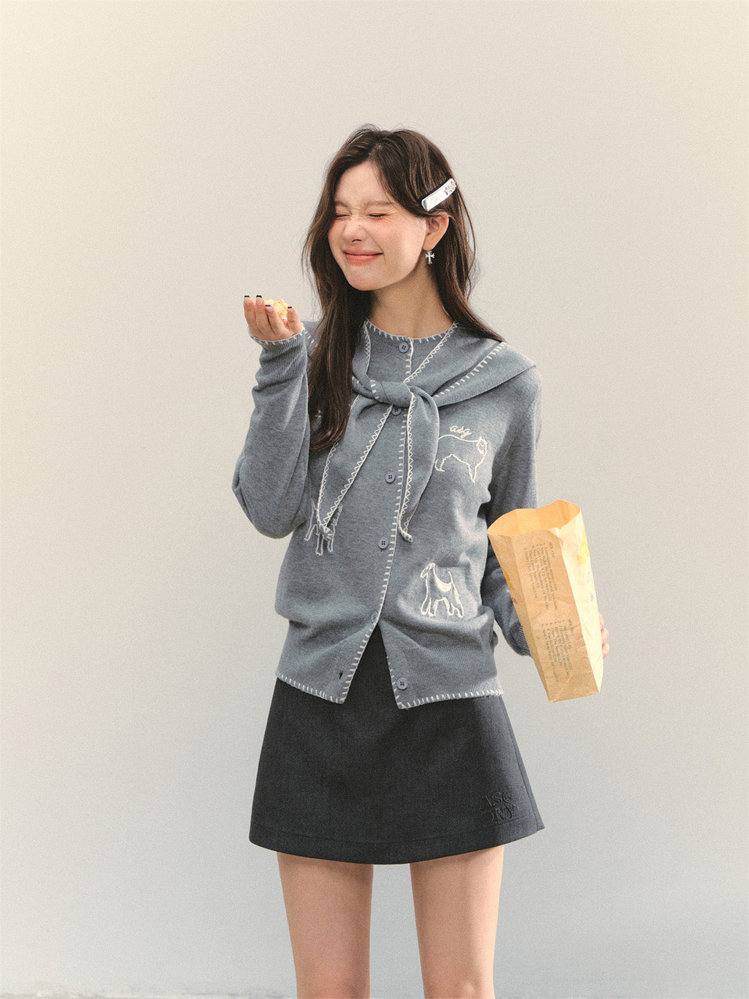 AsGony ASG25320 Embroidered pocket skirt