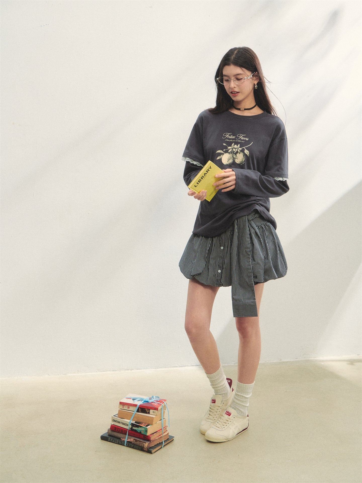 AsGony ASG25297 Fruit print fake two piece lace splicing T