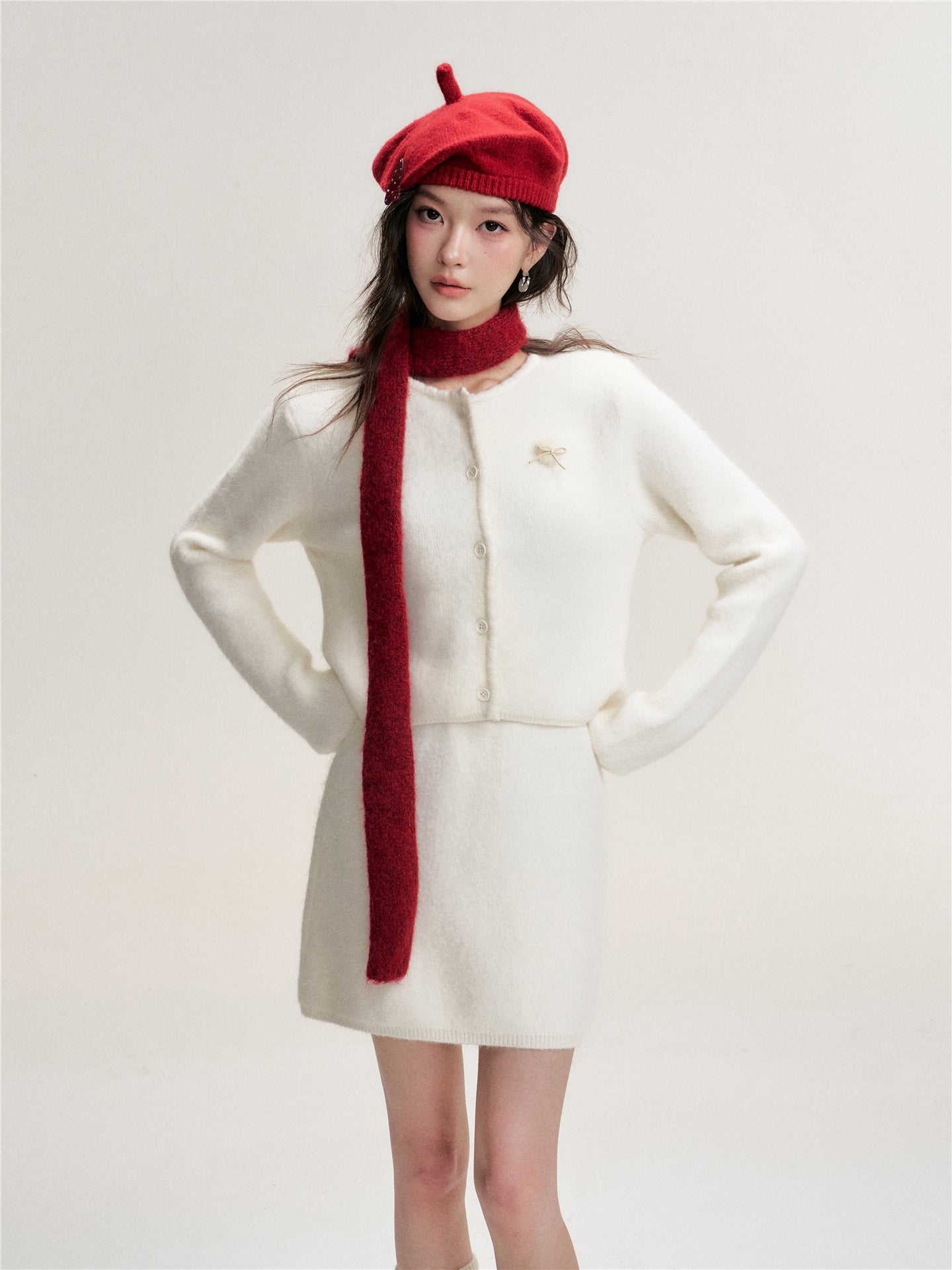 16DEWS 16D25454&16D25455 Soft and sticky short knitted cardigan + shorts set