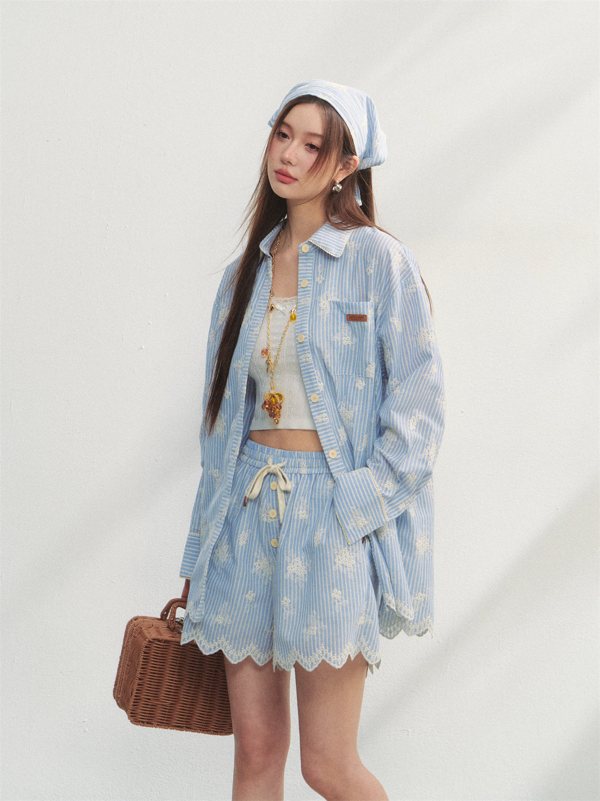 AsGony ASG25191&ASG25192&ASG25251 Lace embroidered wavy hem long sleeved shirt+shorts+headscarf set