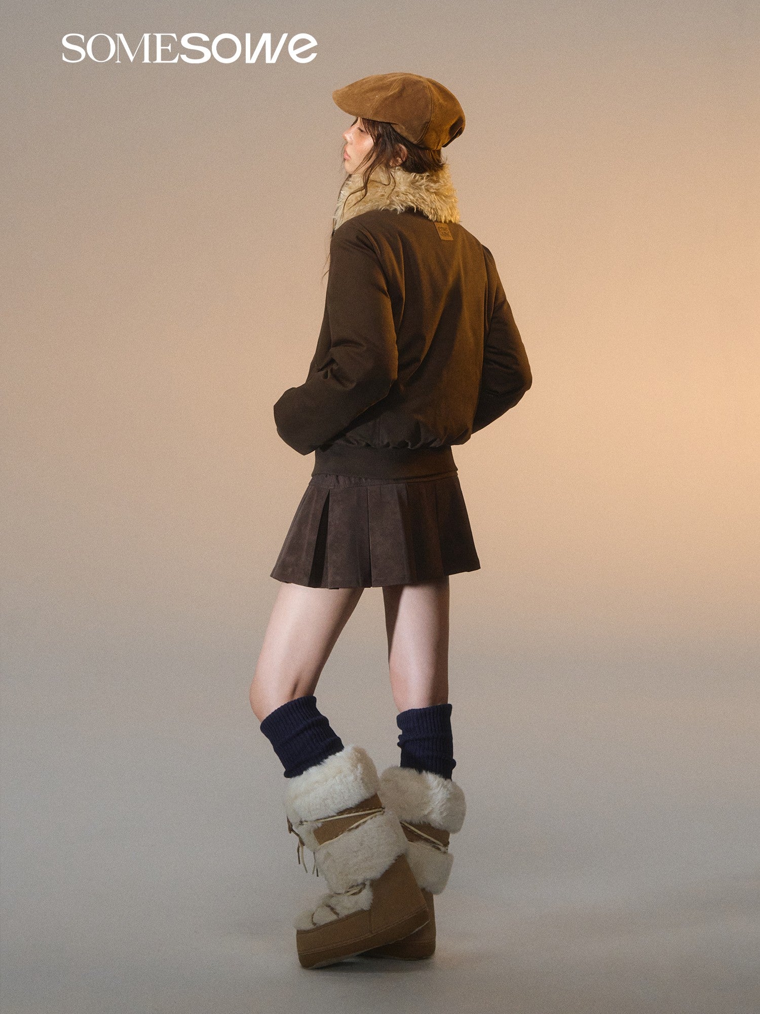 SOMESOWE S2508261 Lace patchwork velvet pleated leather short skirt