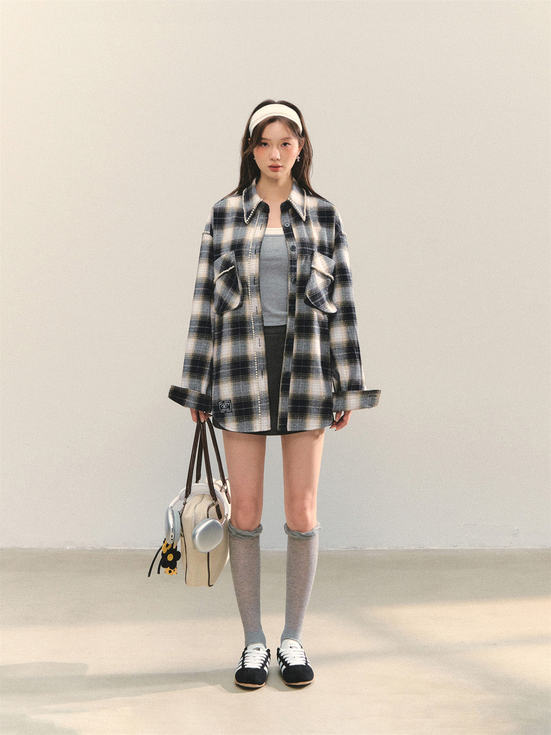 AsGony ASG25330 Navy blue checkered handmade pearl shirt