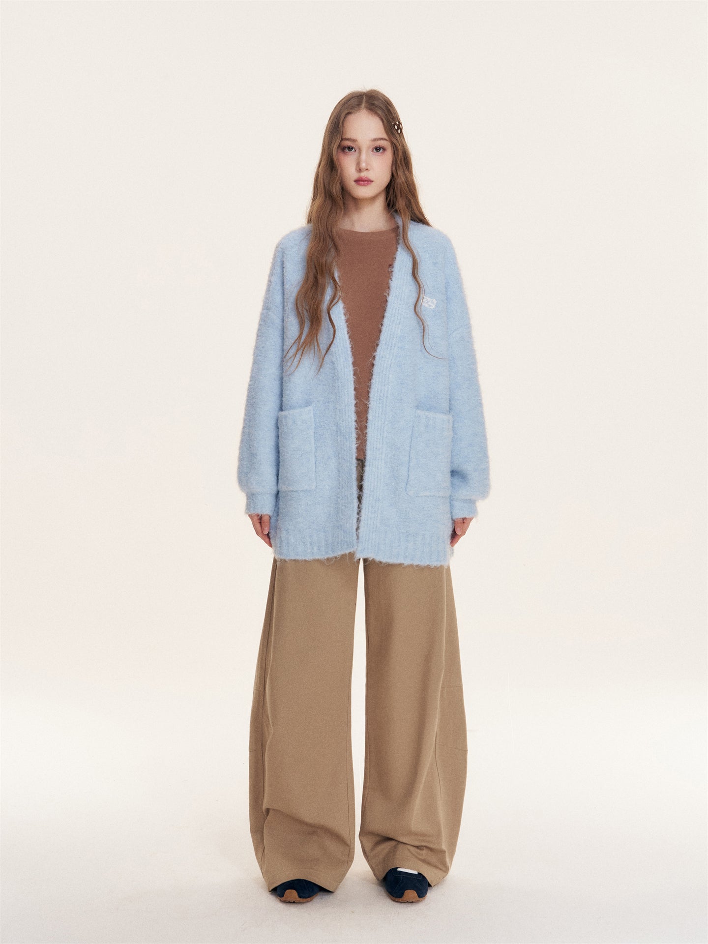 16DEWS 16D25412 Fluffy fur long sleeved V-neck knitted cardigan