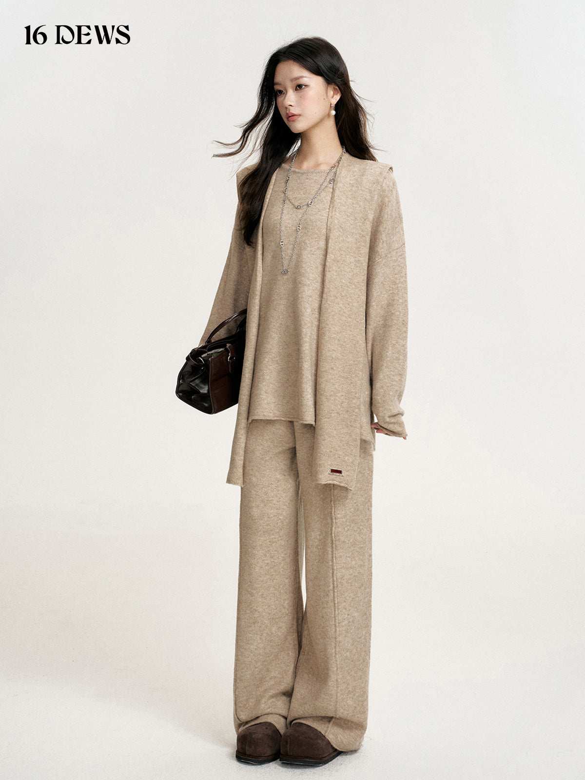 16DEWS in stock 16D24351 Shawl wool knitted top + pants set