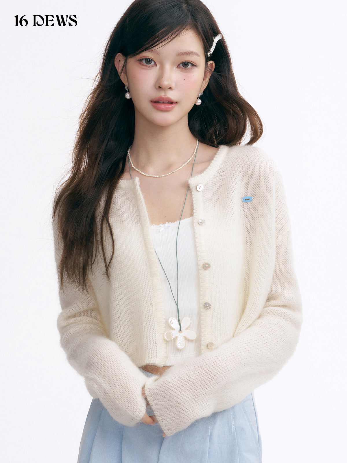 16DEWS 16D25001 Round neck knitted cardigan