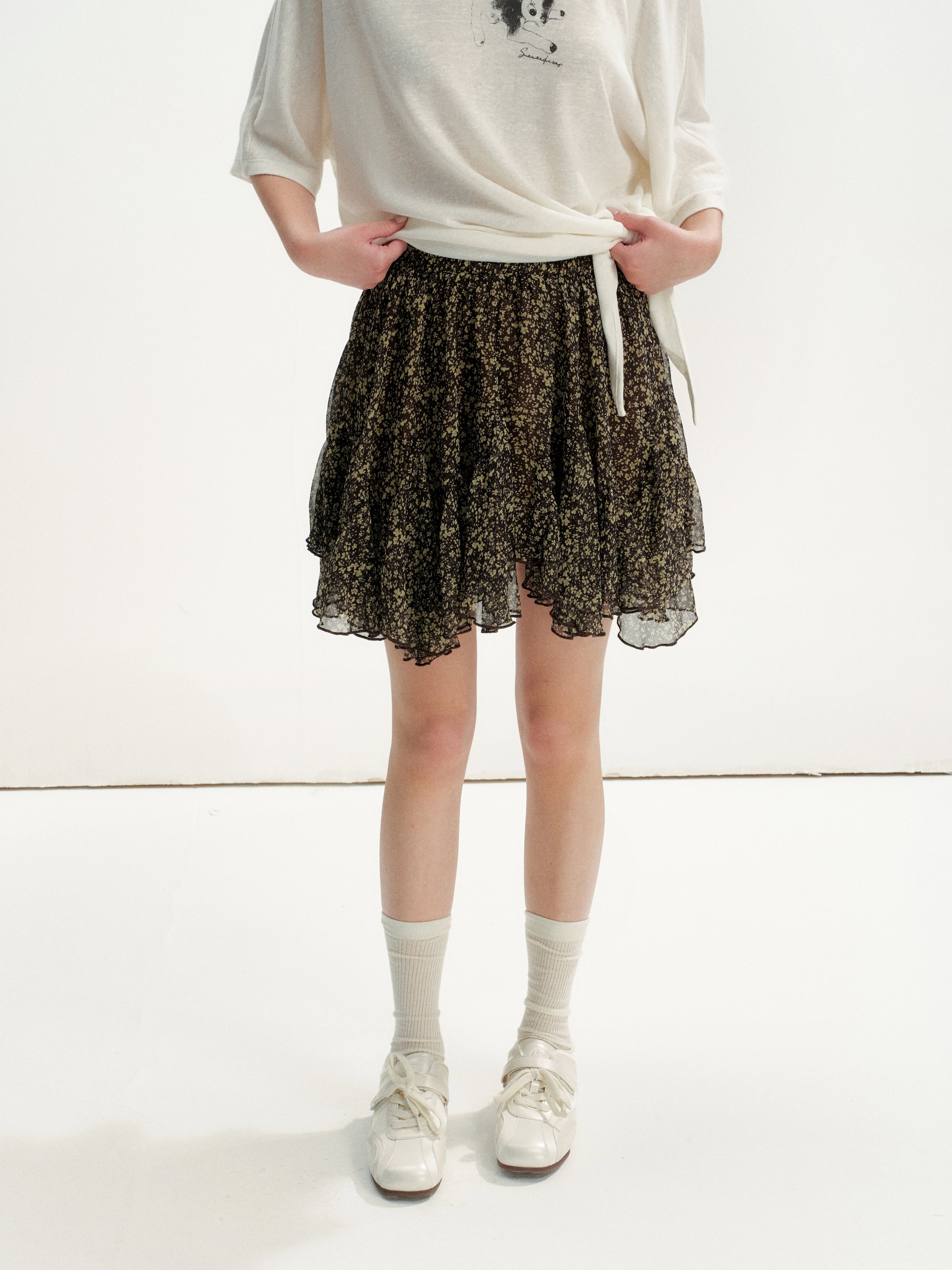 16DEWS 16D25078 Irregular Hem A-Line Ruffled Short Skirt