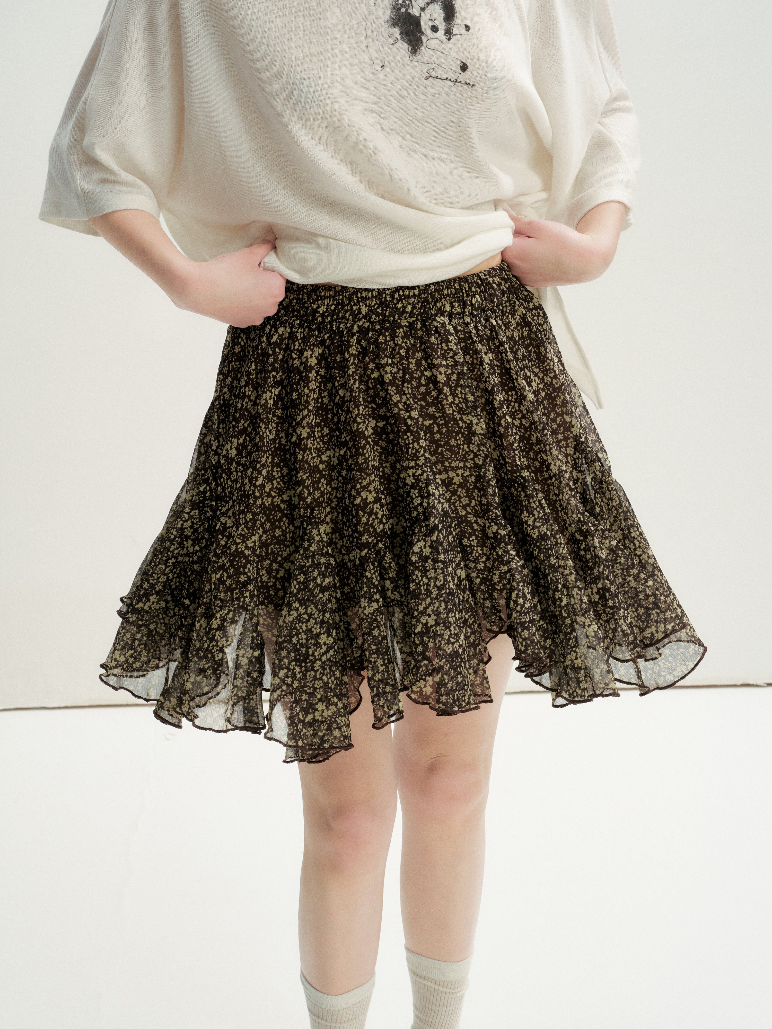 16DEWS 16D25078 Irregular Hem A-Line Ruffled Short Skirt