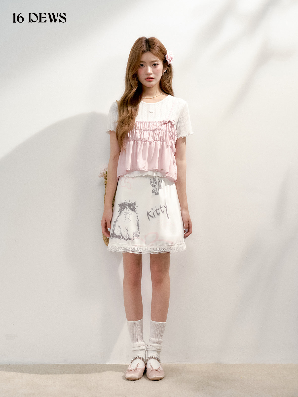 16DEWS 16D25140&16D25141 Lace short sleeved T-shirt + pleated bow vest