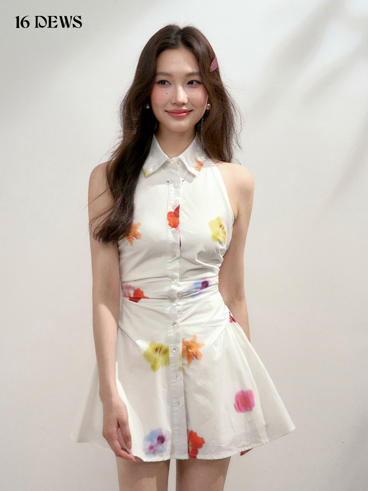 16DEWS 16D25187 Halter neck sleeveless waist cinching dress