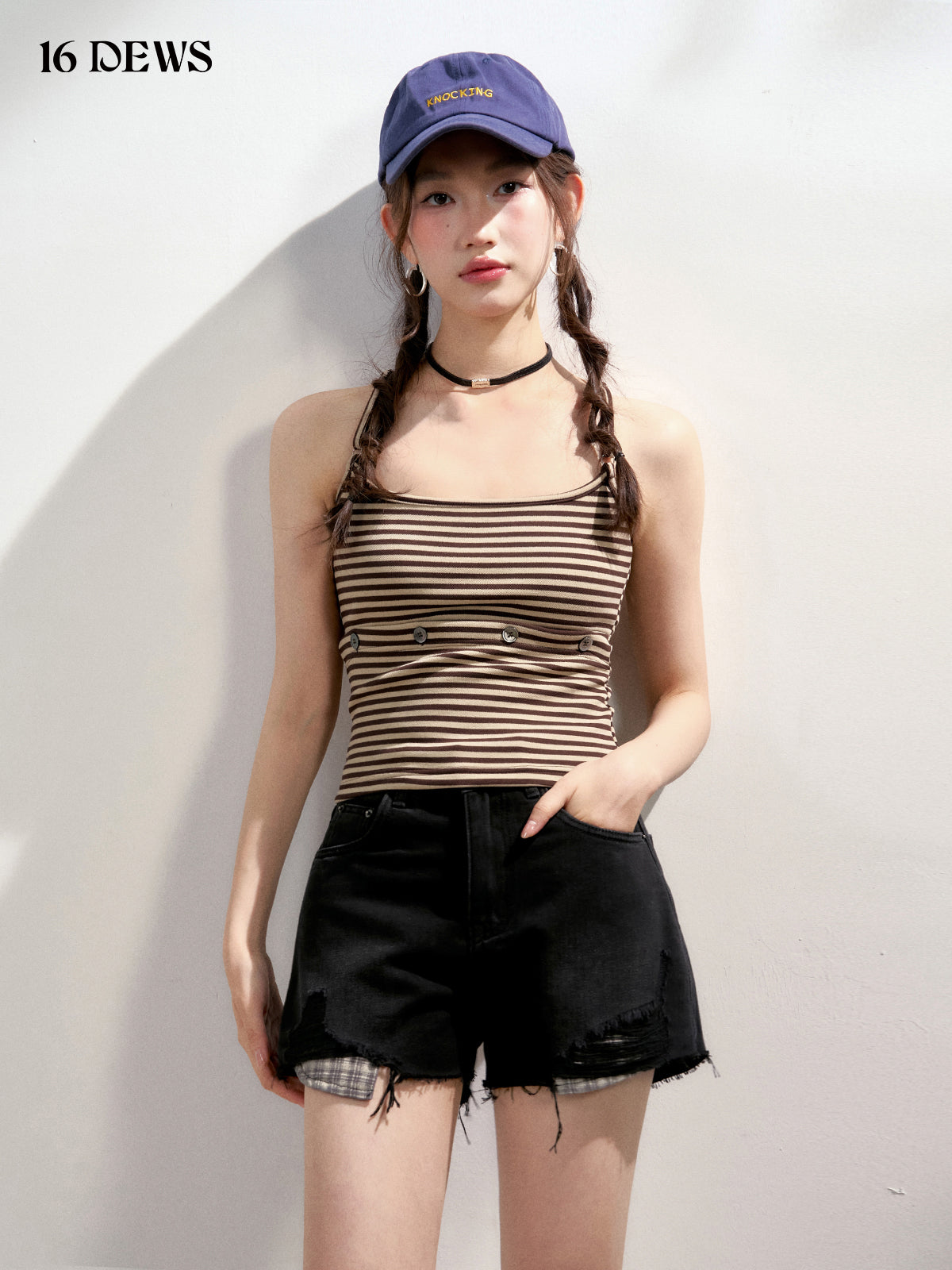 16DEWS 16D25199 Detachable button design camisole